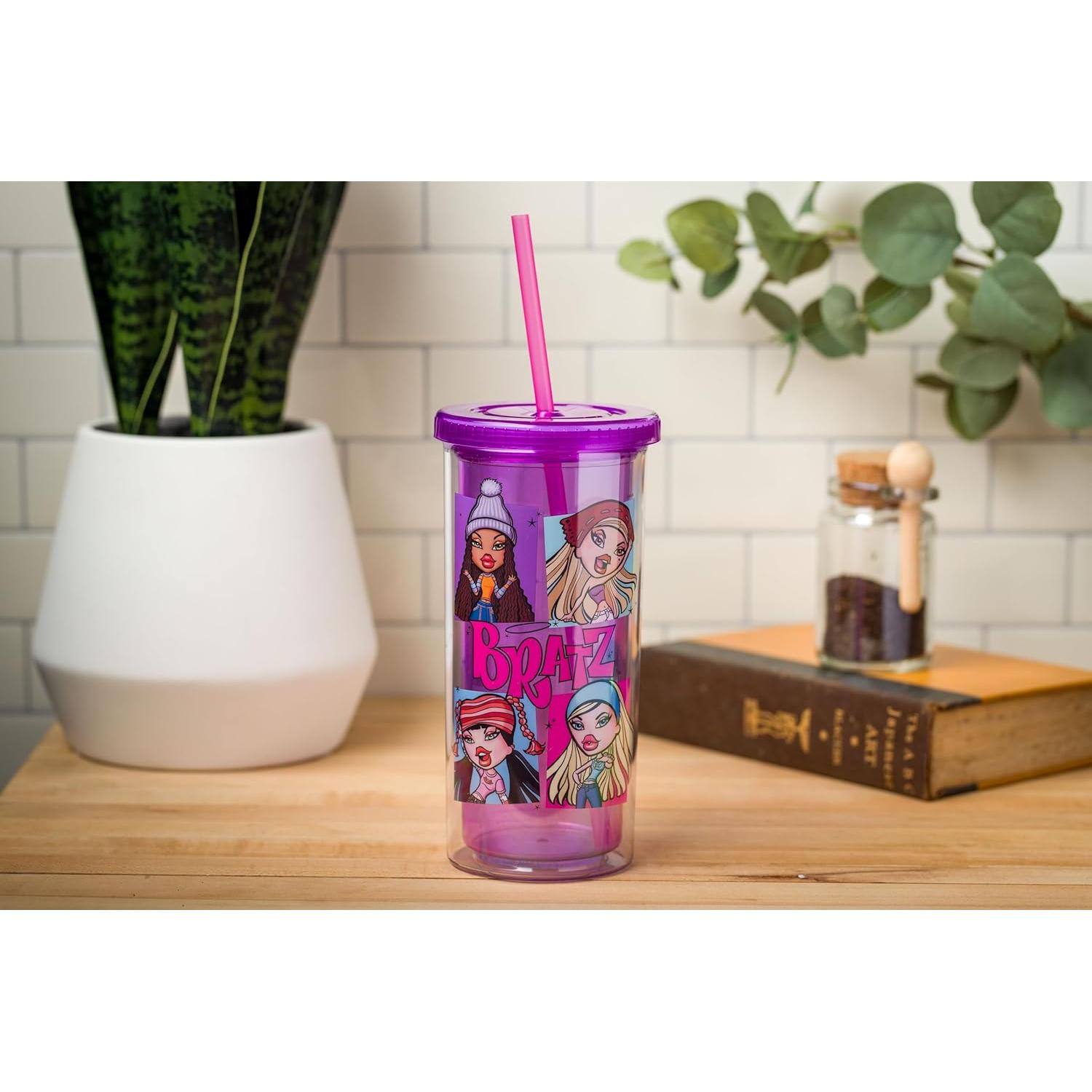 Taza Fría Alta Silver Buffalo Bratz Grid 591 ml con Cloe y amigas