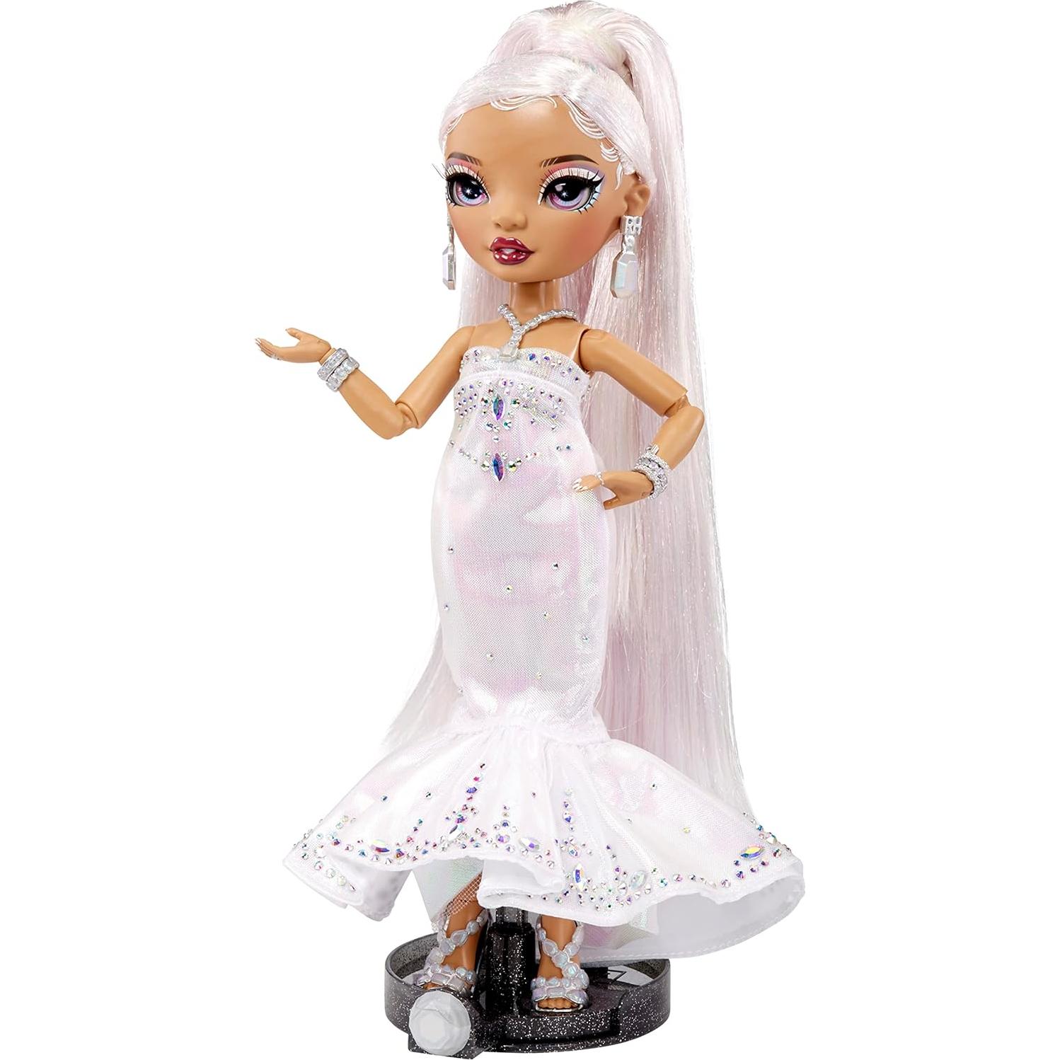 Muñeca Roxie Rainbow High Edición Vacaciones 2022 - 30.48 cm