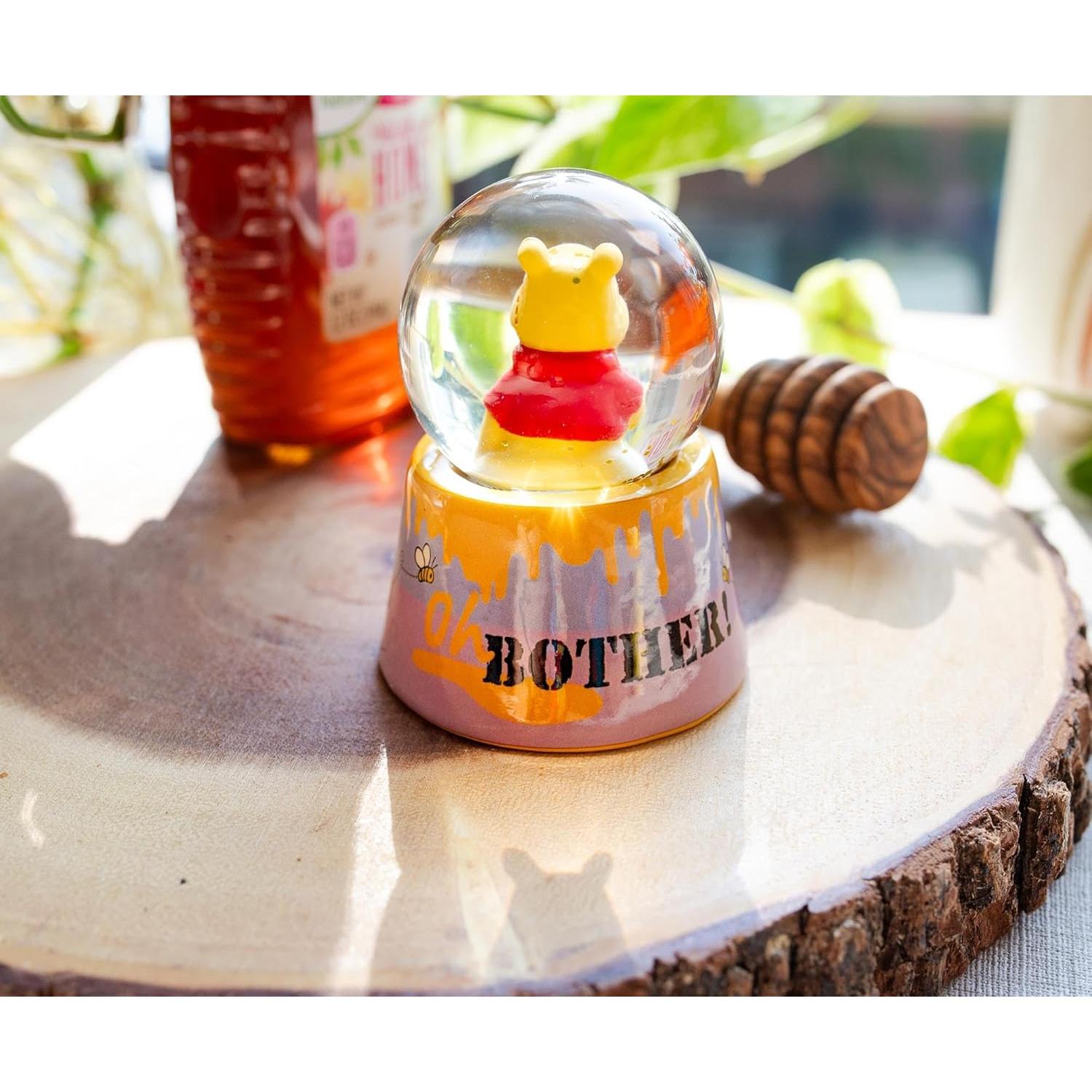 Globo de Nieve Winnie the Pooh Silver Buffalo 10.9 cm