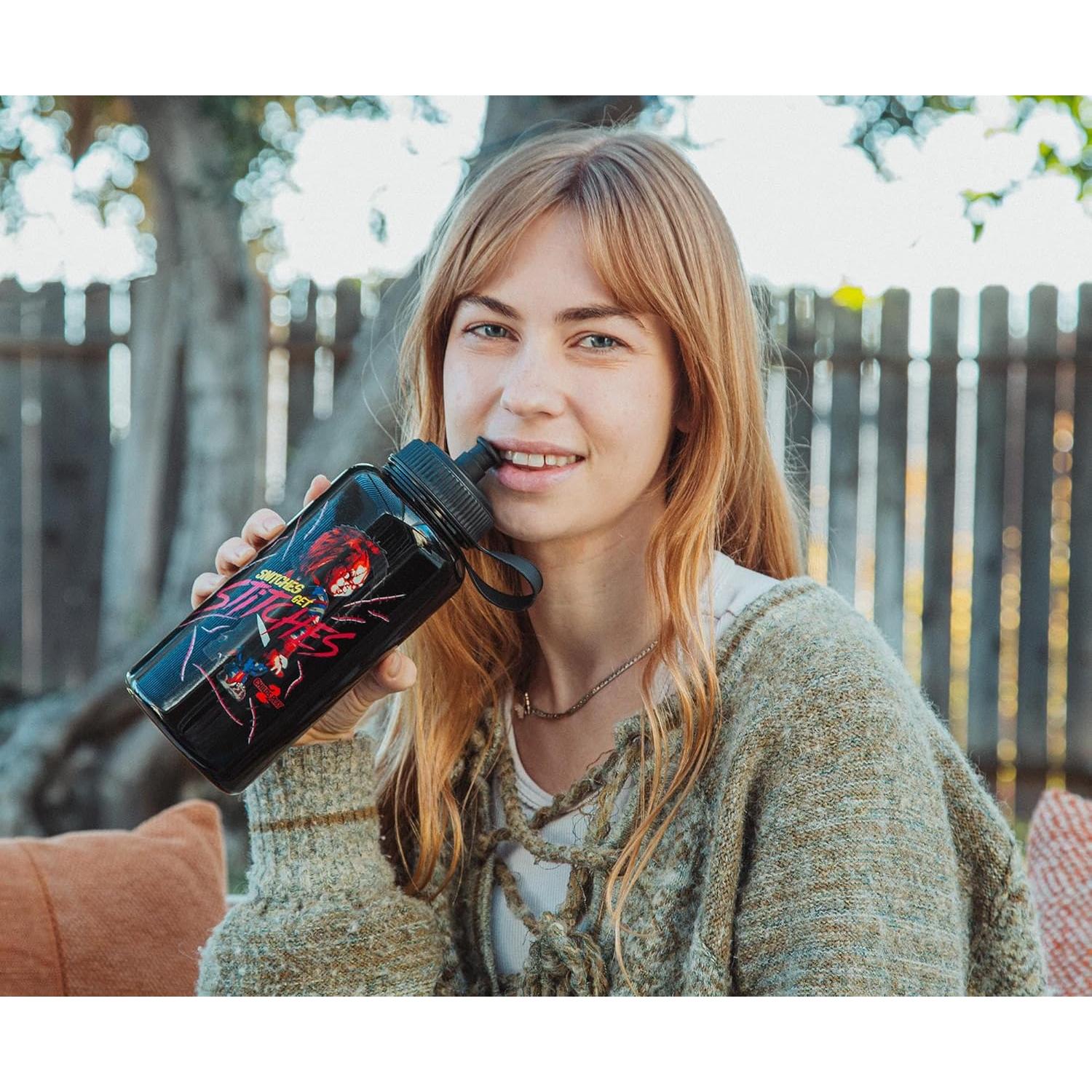 Botella de Agua Chucky Child's Play 2 1007 ml con Tapa Deportiva