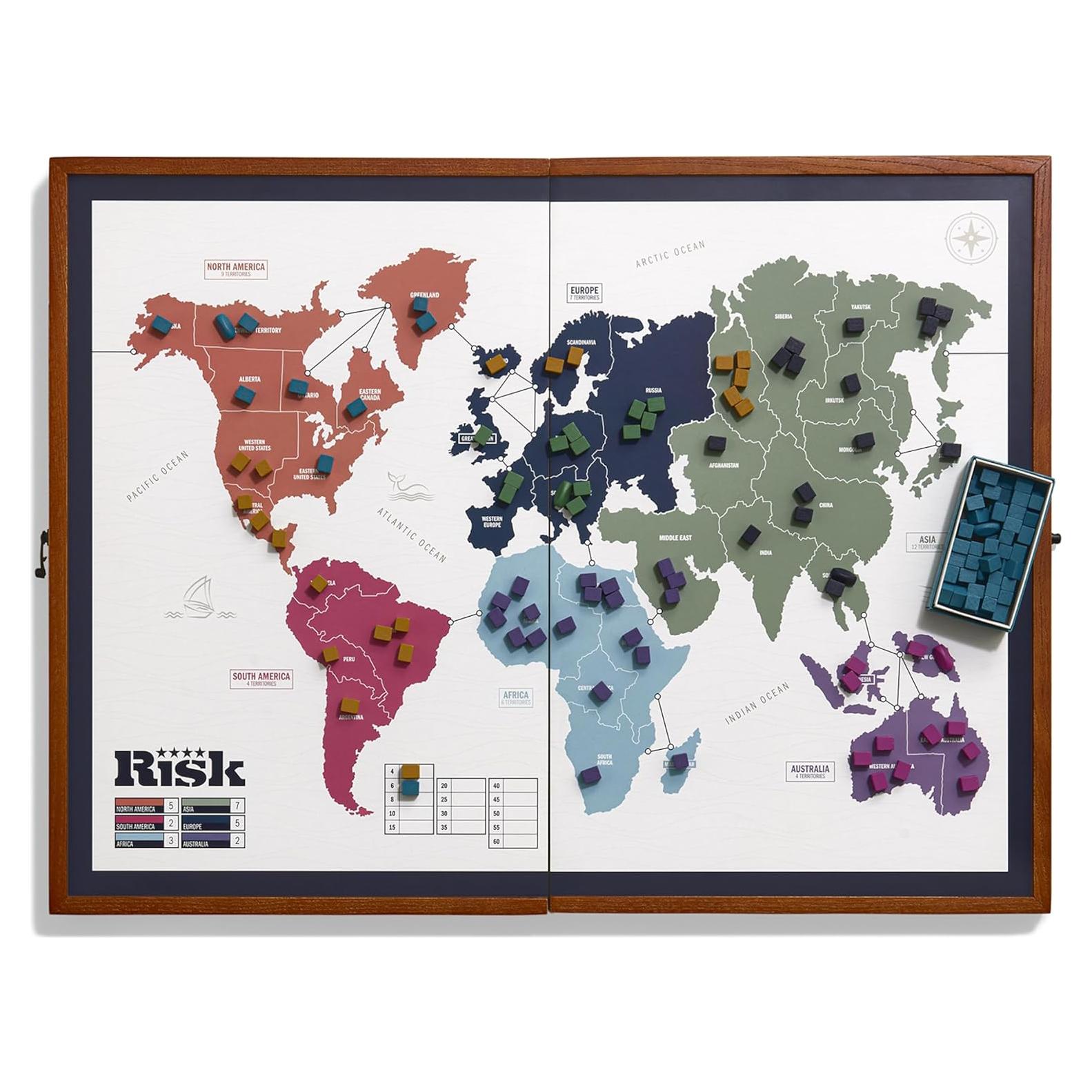 Juego de Estrategia Risk Deluxe WS Game Company - Tablero Plegable