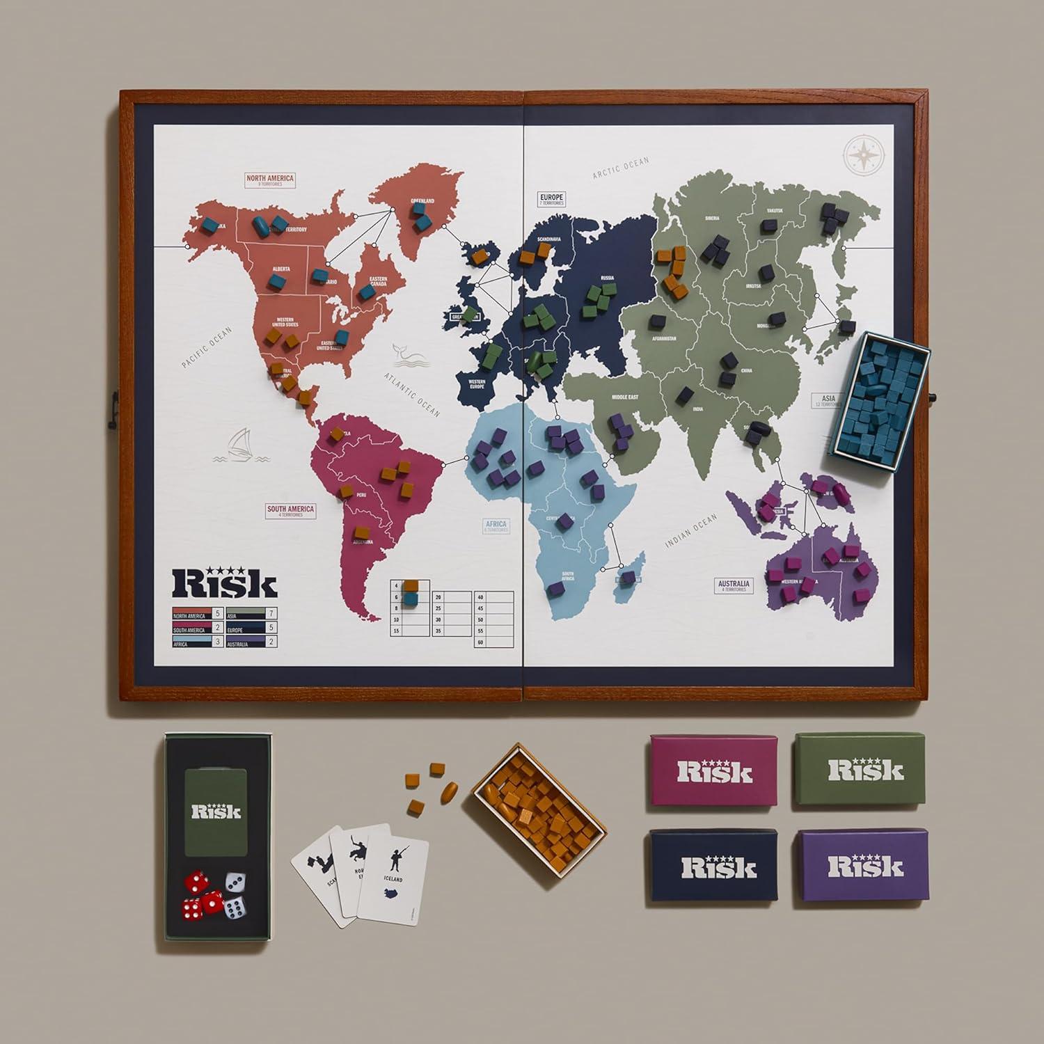 Juego de Estrategia Risk Deluxe WS Game Company - Tablero Plegable