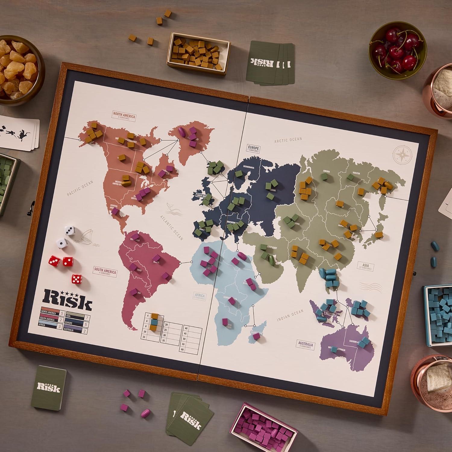Juego de Estrategia Risk Deluxe WS Game Company - Tablero Plegable