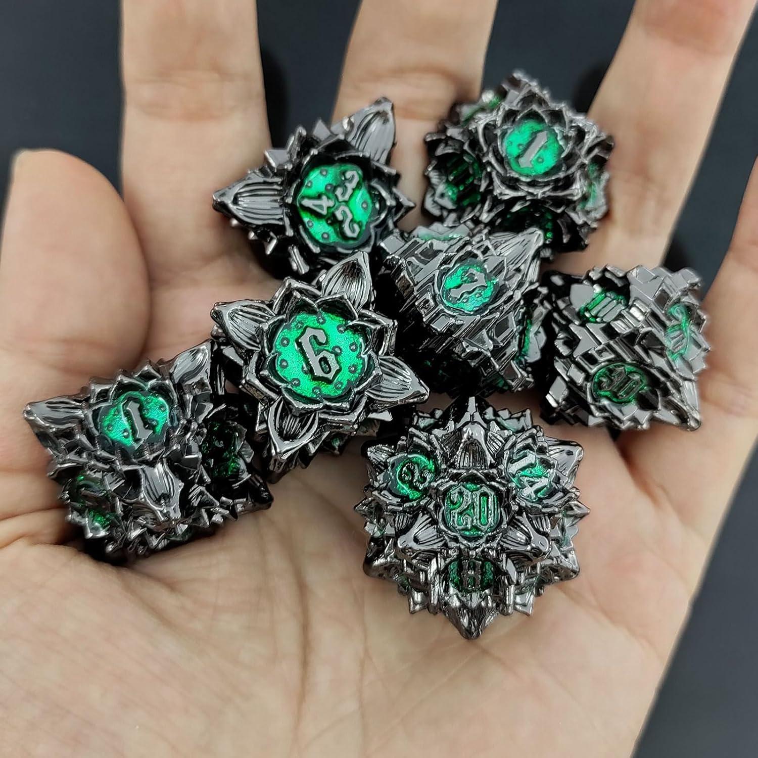 Juego de Dados de Metal 7 Piezas con Bolsa de Almacenamiento Verde