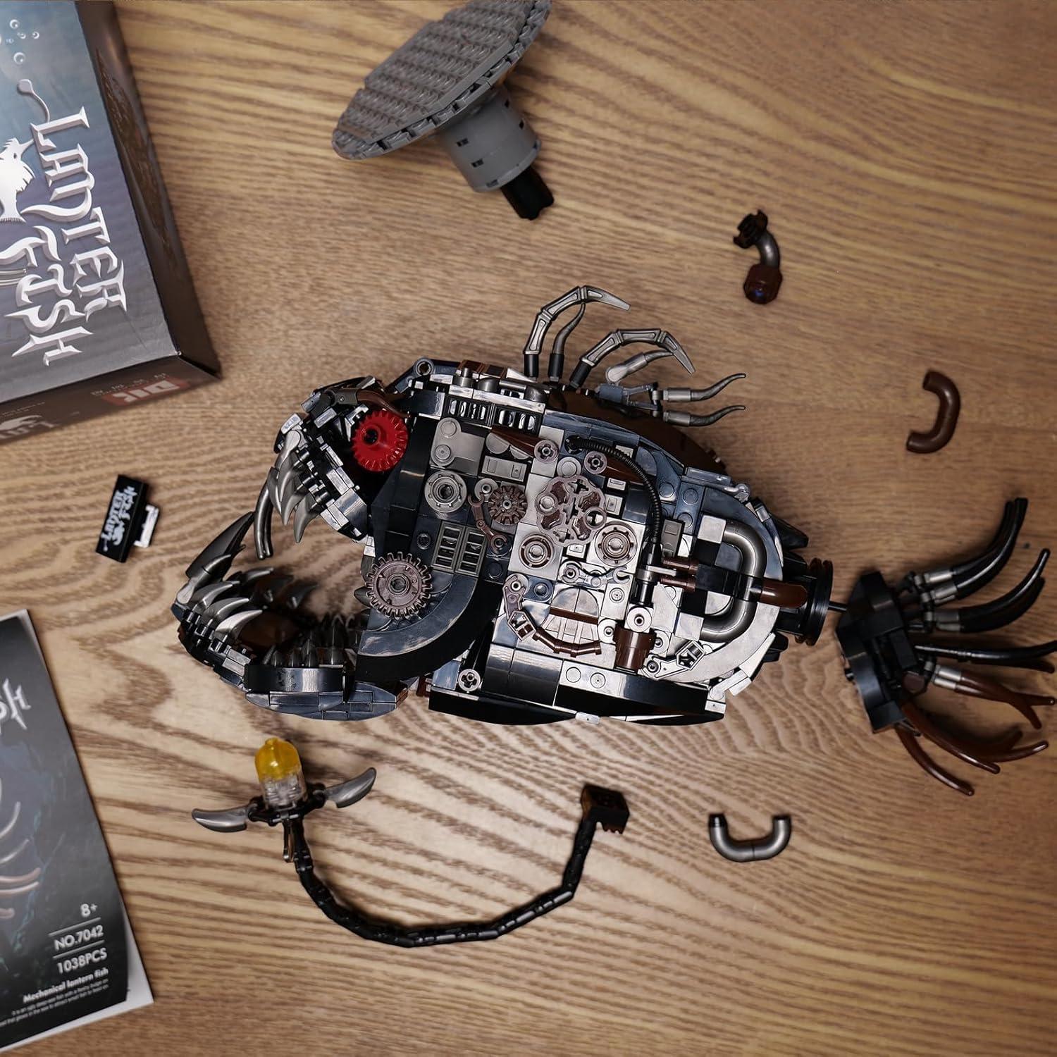 Juego de Bloques de Construcción Pez Linterna Mecánico 1038 PCS