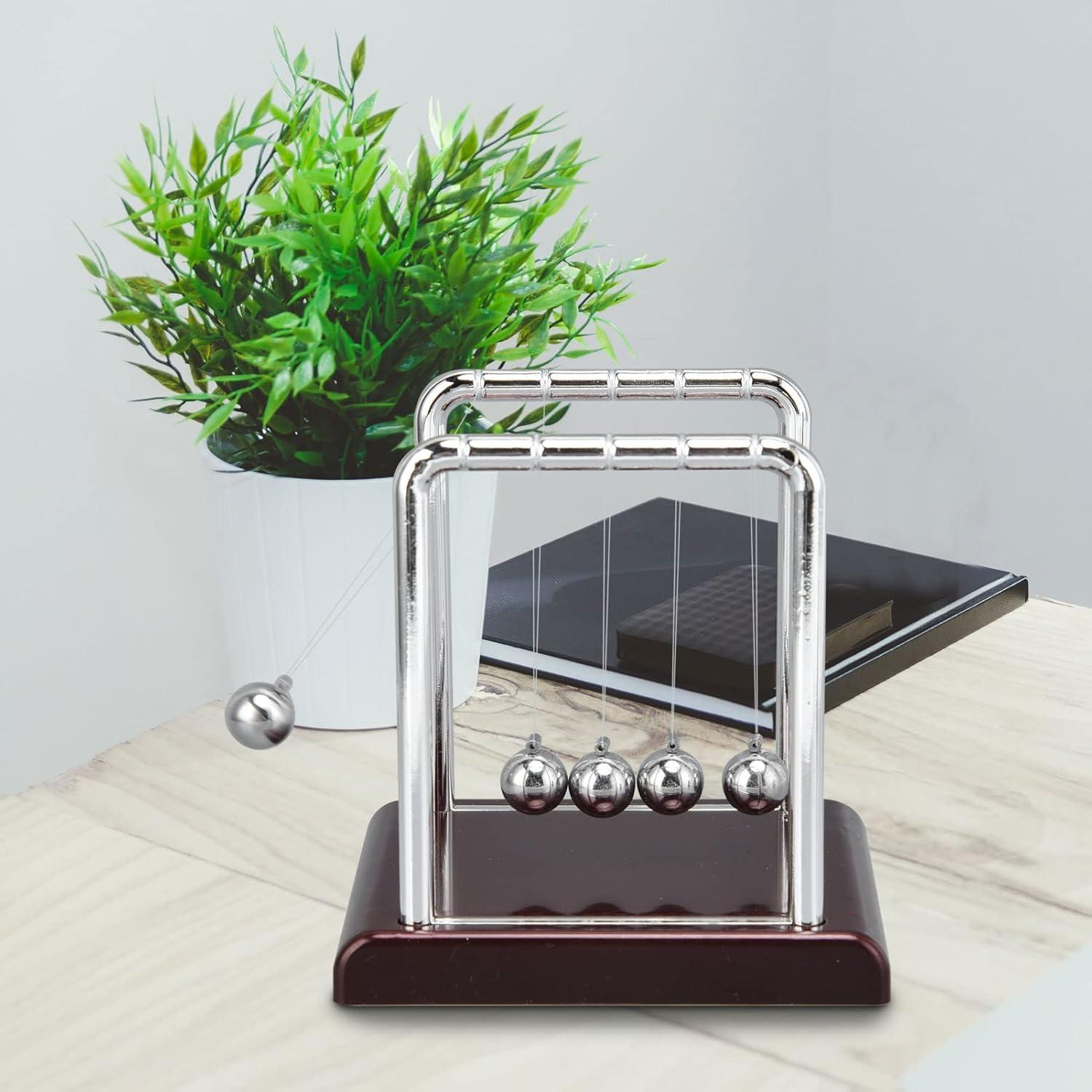 Bola de Péndulo de Equilibrio Metal ABS - Juguete de Escritorio