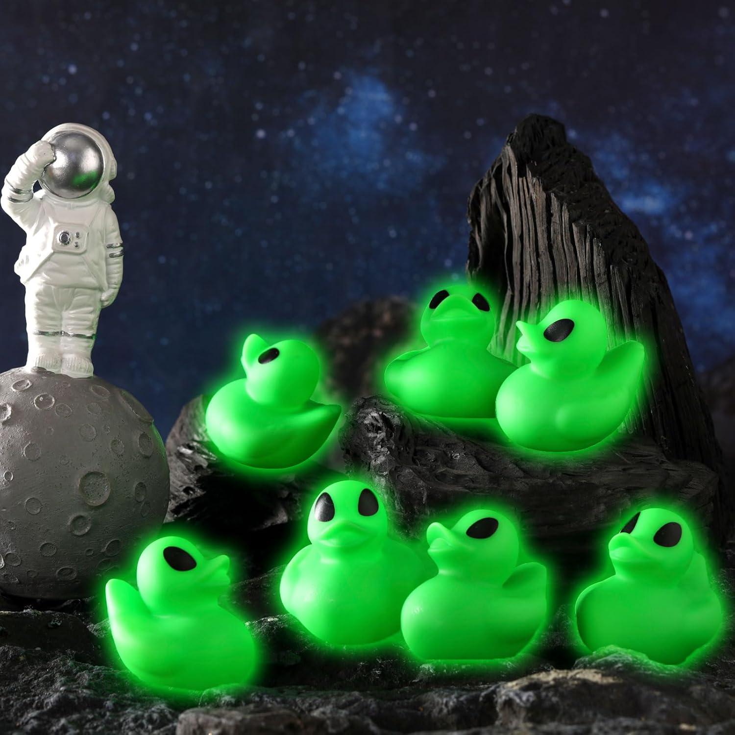 Leyndo 24 Alien Duck Figures Halloween Glow in The Dark Rubber Aliens Party Favors Decoration Green Squeaky Duck Figurine to Hide and Seek Bath Toys Bag Fillers Bulk Gifts for Space Party Supplies