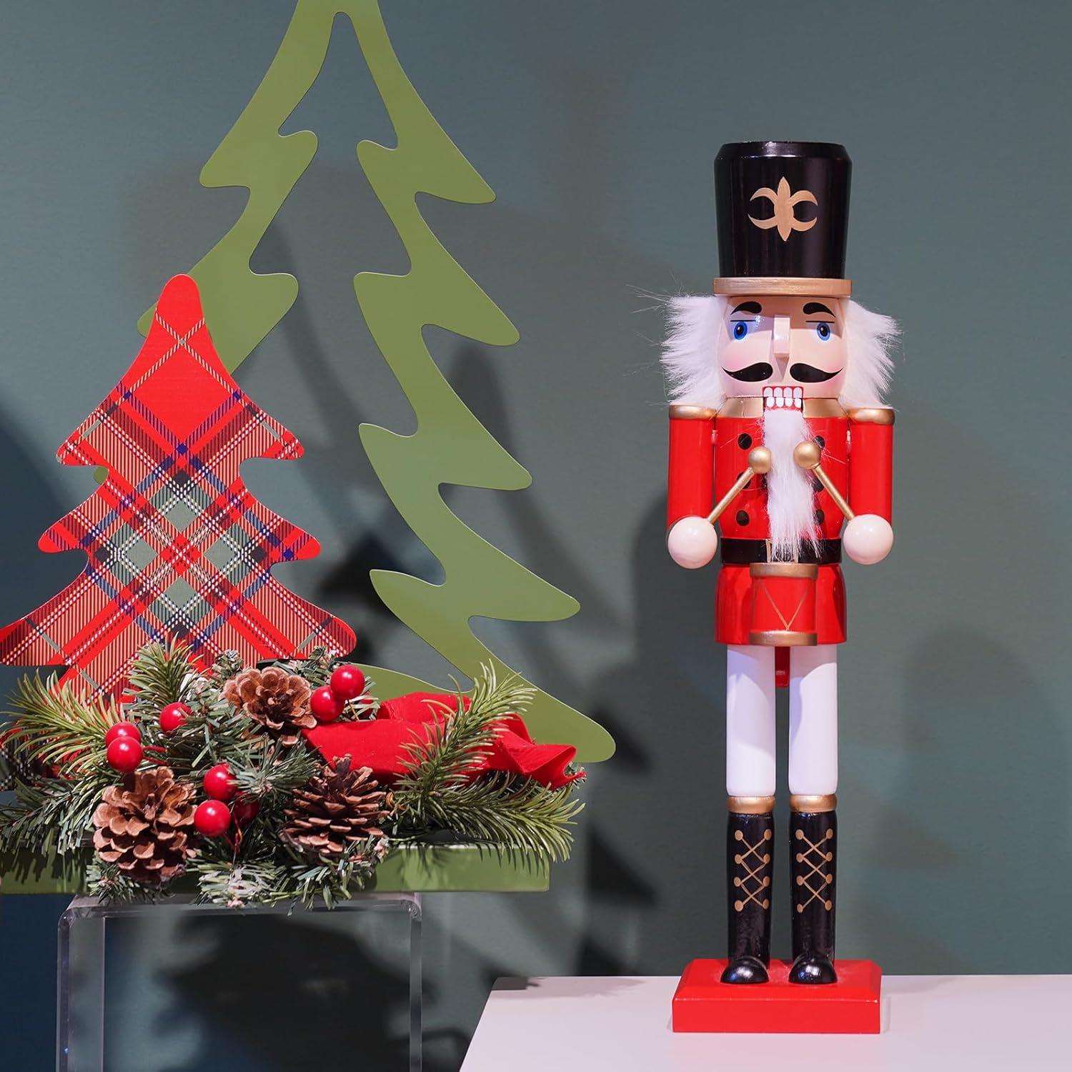 Figurita Cascanueces Rojo 37.5 cm - Newman House Studio