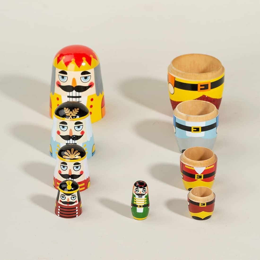 Juego de 5 Muñecas Matryoshka Cascanueces de Madera Amarillo
