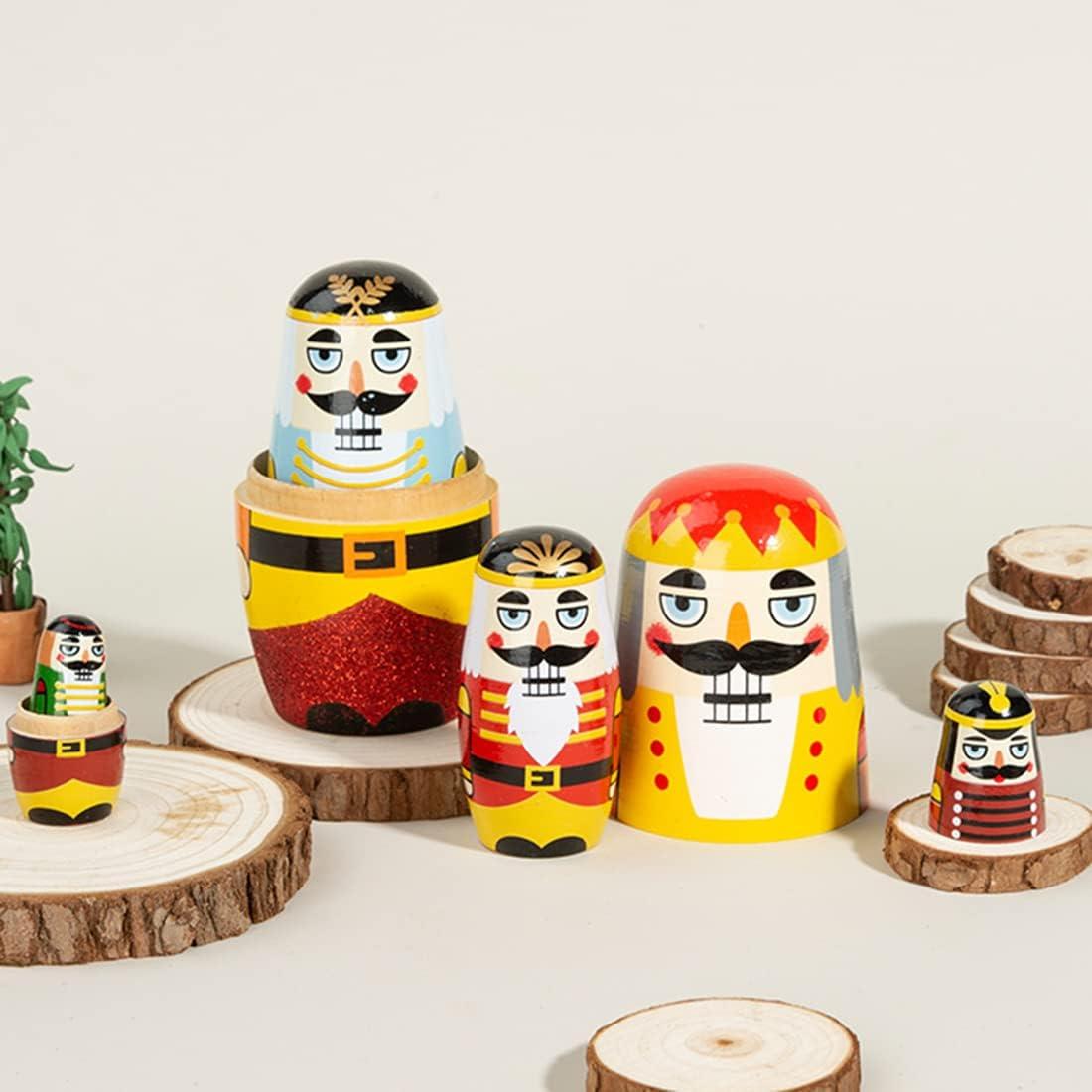 Juego de 5 Muñecas Matryoshka Cascanueces de Madera Amarillo