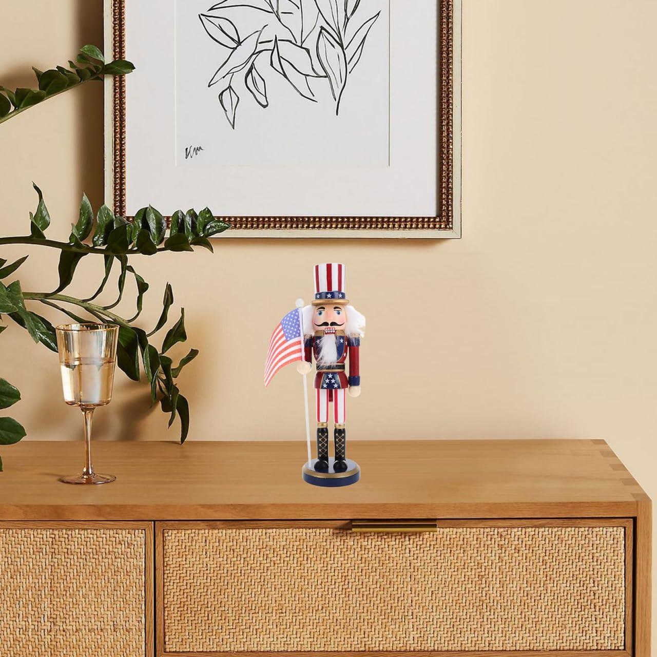 Títere Cascanueces de Madera Cabilock 25.4 cm Patriótico