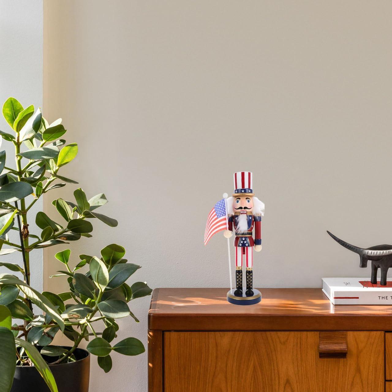 Títere Cascanueces de Madera Cabilock 25.4 cm Patriótico