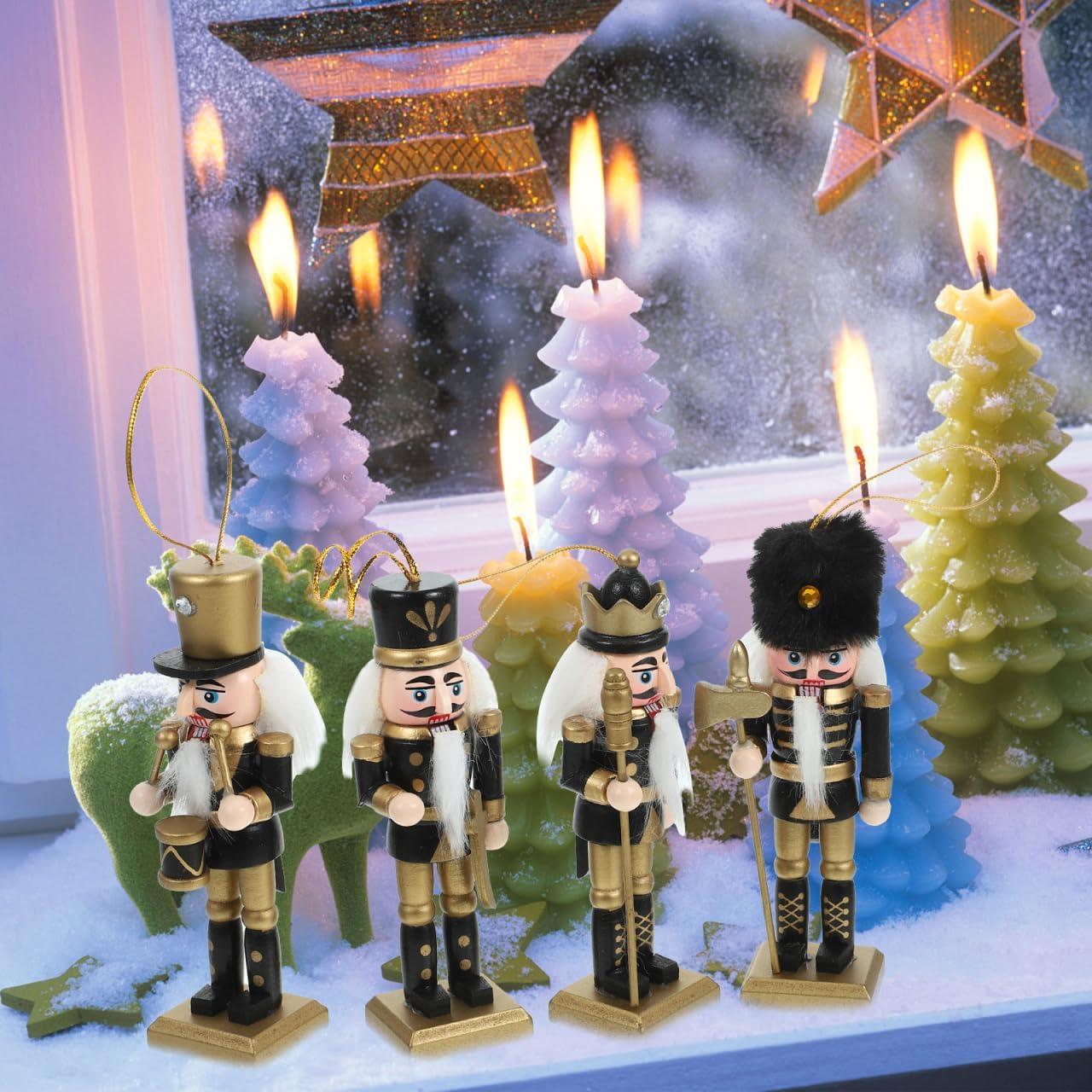 Conjunto de 4 Adornos de Nuez Cabilock 12.95 cm Decoración Navideña