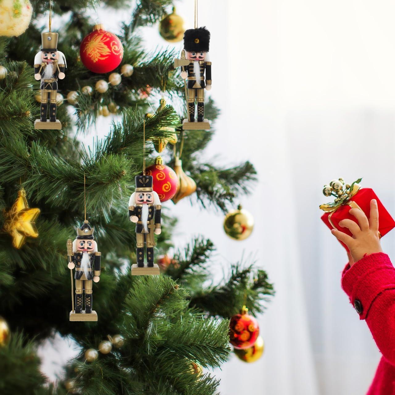 Conjunto de 4 Adornos de Nuez Cabilock 12.95 cm Decoración Navideña