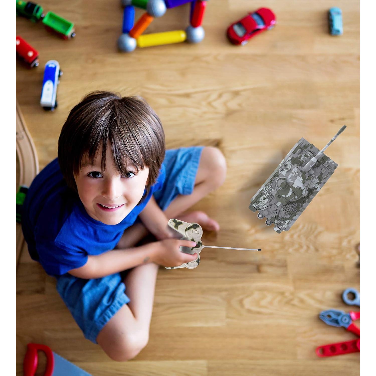 Tanque de Control Remoto Mozlly con Luces y Sonidos - Juguete Militar