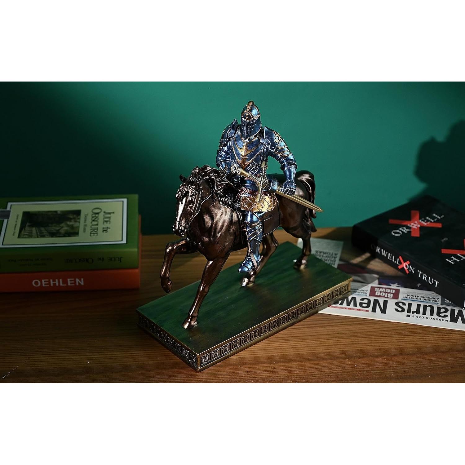 Estatua Caballero Guerrero HDMbigmi Azul 26.9x30cm