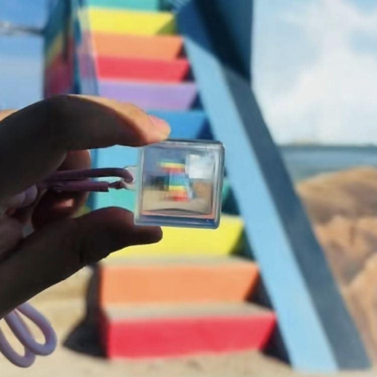 Llavero Lente Pixelvision OUTOSS - Filtro Retro 8 Bits Verde