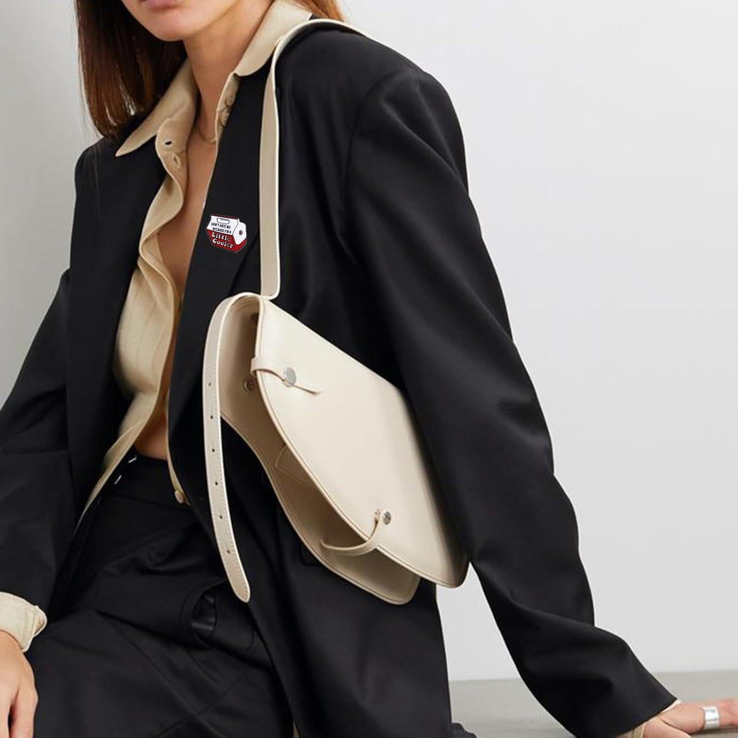 Pin de Broche de Caricatura Roja ZIOGAJINE para Mochilas