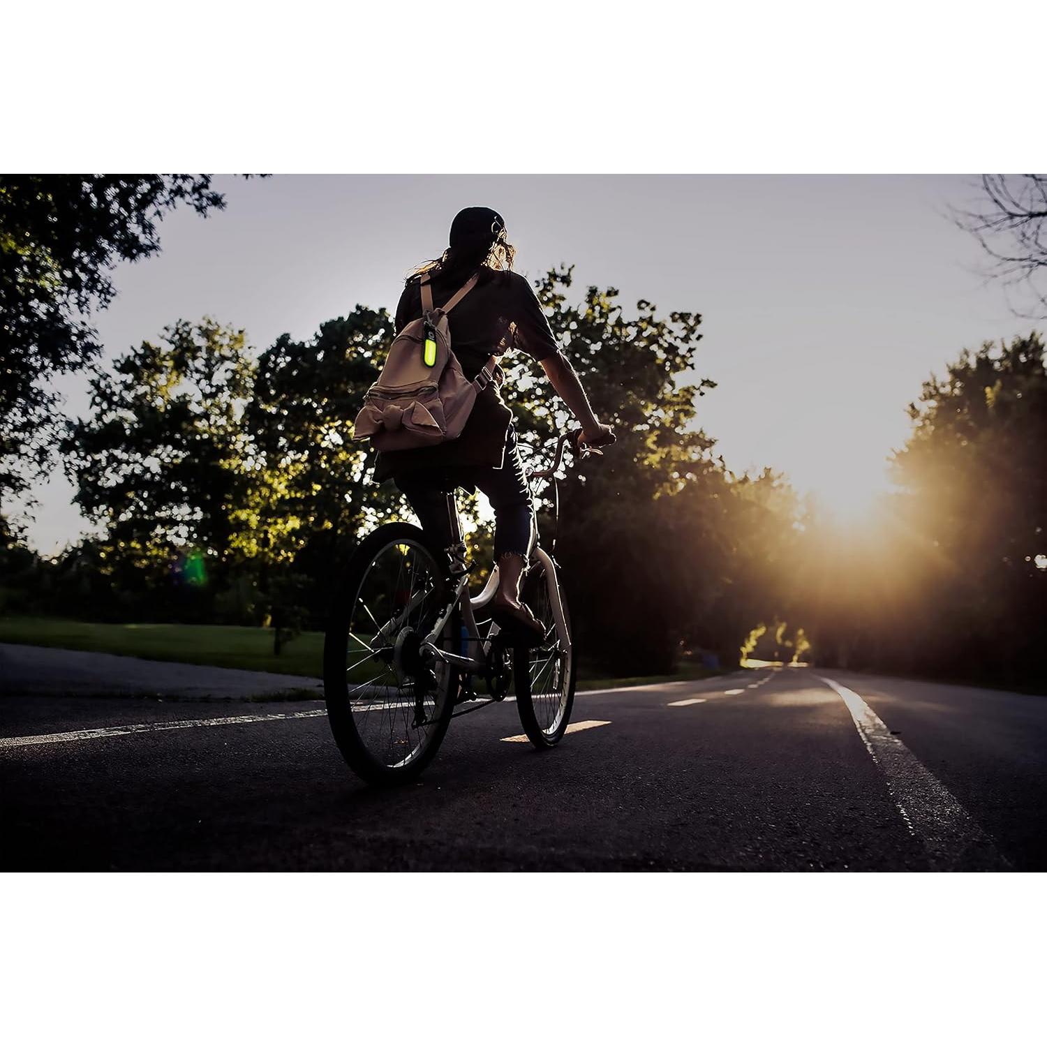 Linterna LED de Seguridad Hillman con Llavero Compacta