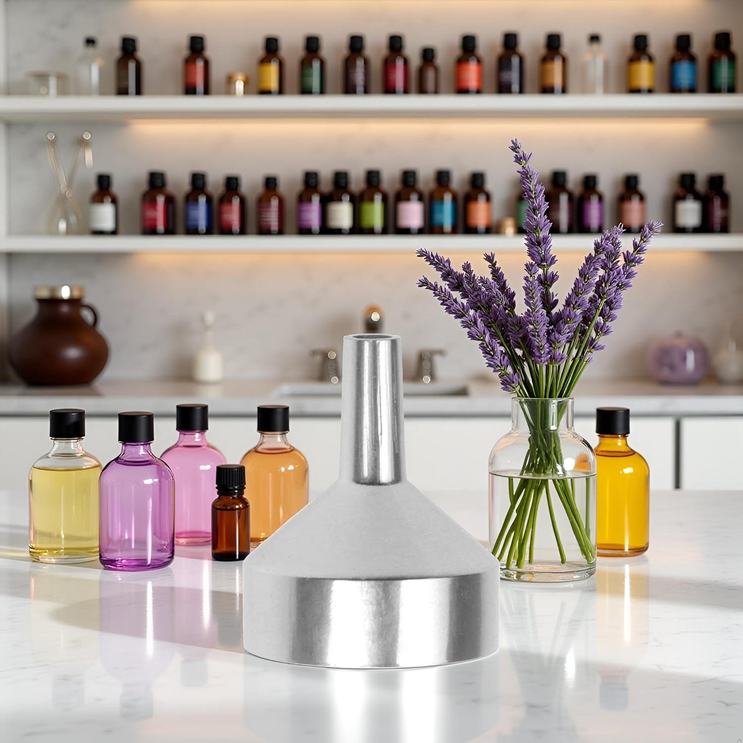 Mini Embudo de Perfume Plateado con Colador - Labriciyon