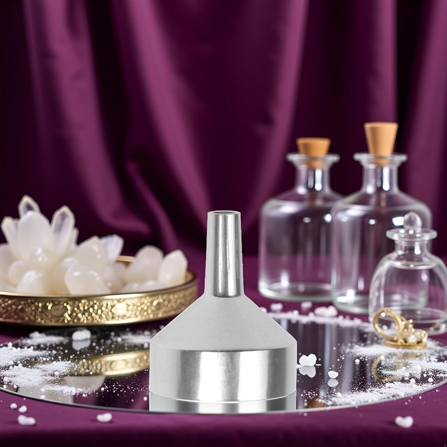 Mini Embudo de Perfume Plateado con Colador - Labriciyon