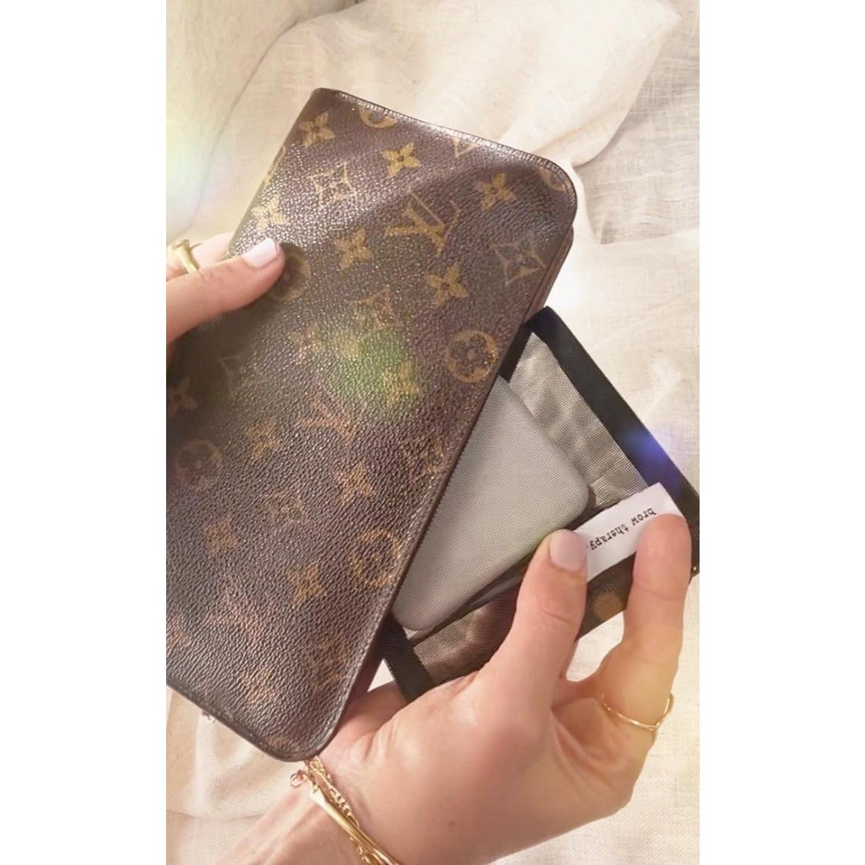 Espejo Compacto Iluminado LED Brow Therapy 1x/3x con Pinzas