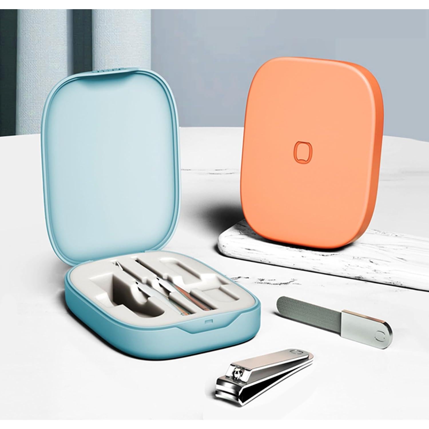 Juego de Cuidado de Uñas 4 en 1 Sourcingbay - Estuche Blanco