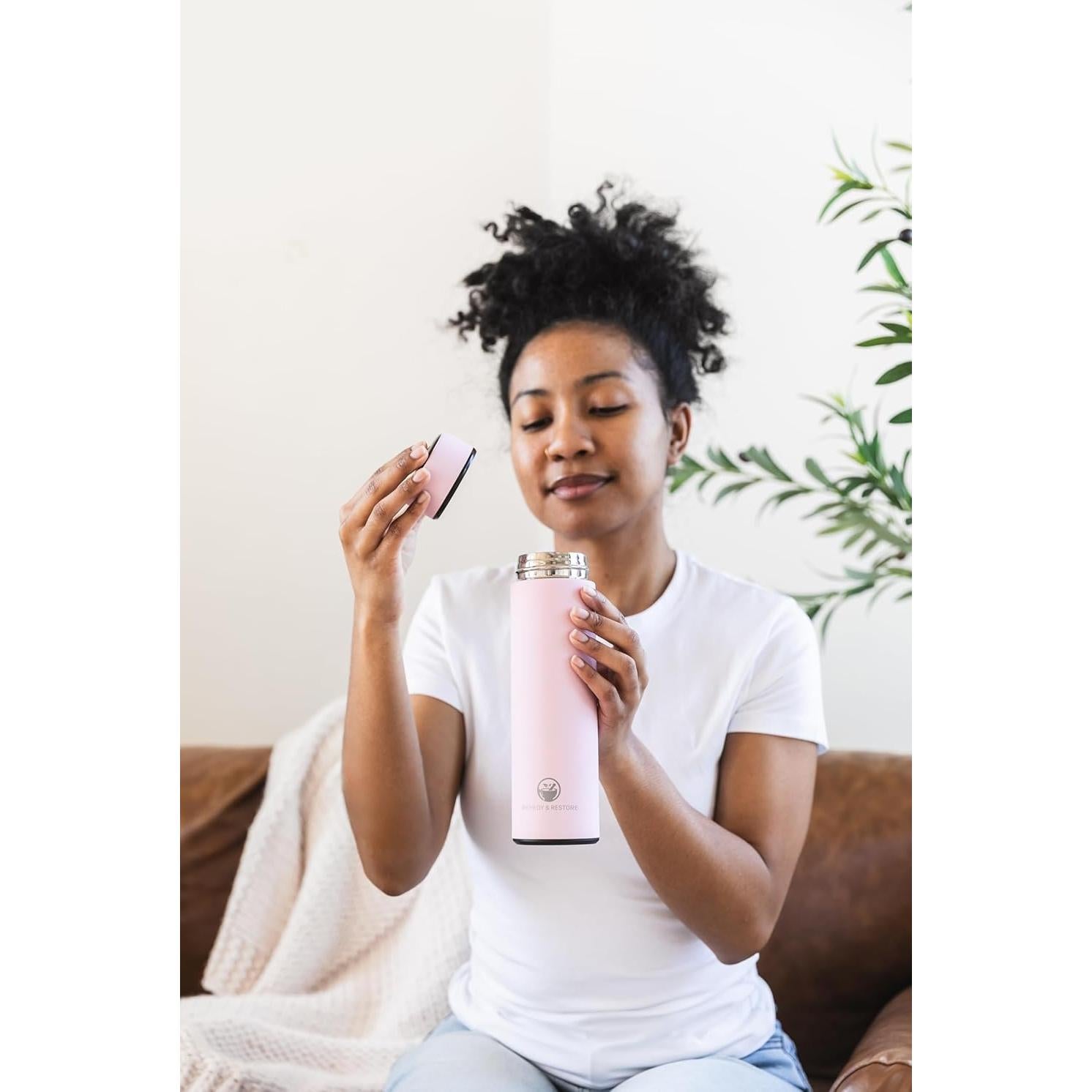 Botella de Té Rosa Remedy & Restore 350ml con Infusor