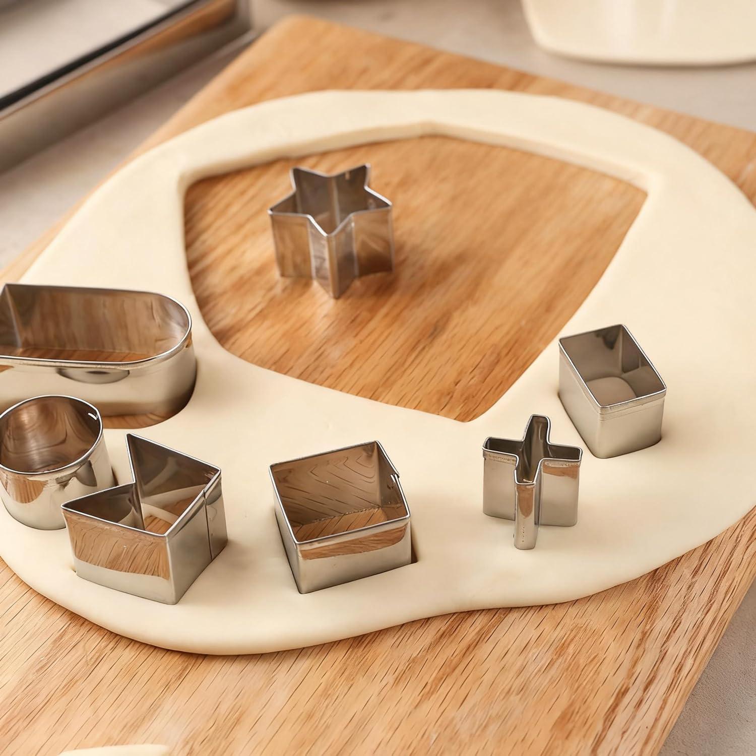 Juego de 10 Cortadores de Galletas Casa de Jengibre YomiFamily