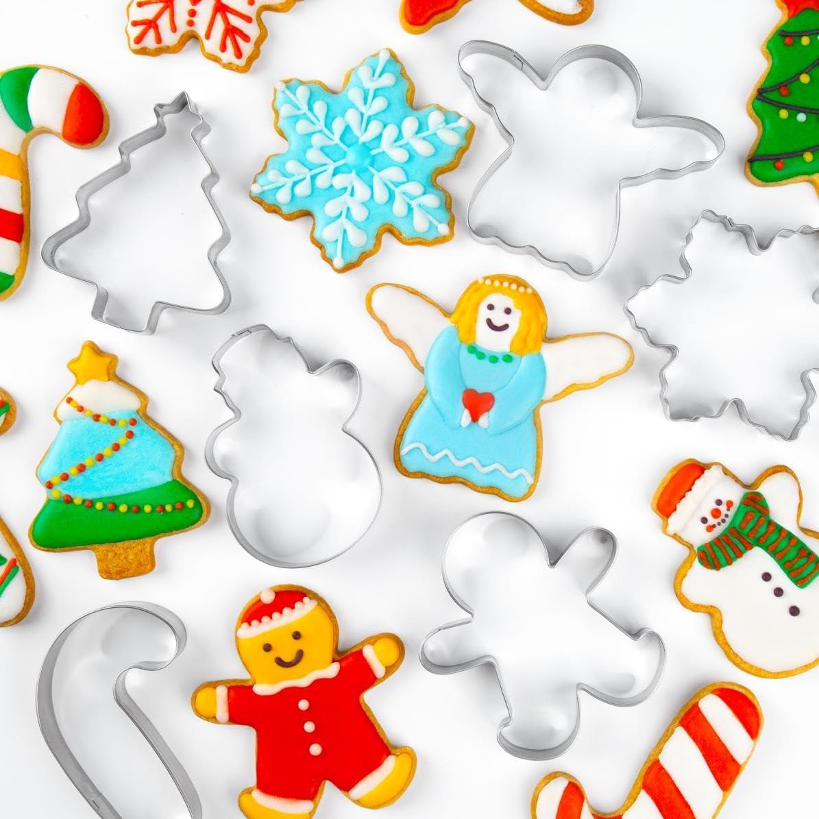 Juego de Cortadores de Galletas de Navidad KELOFKO - 6 Piezas