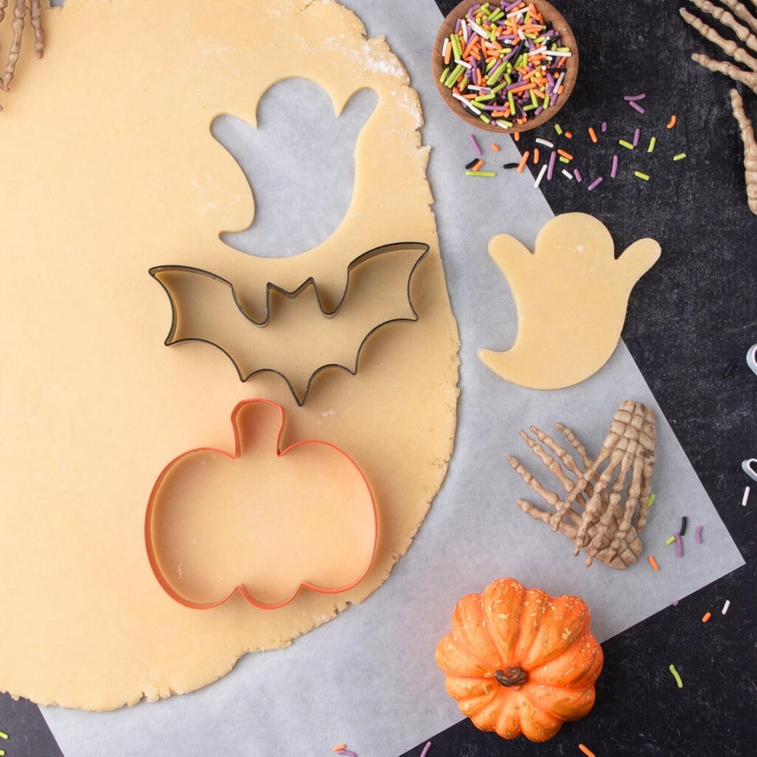 Kit de Horneado Halloween Sweets Indeed - 3 Cortadores + 56.7 g Sprinkles