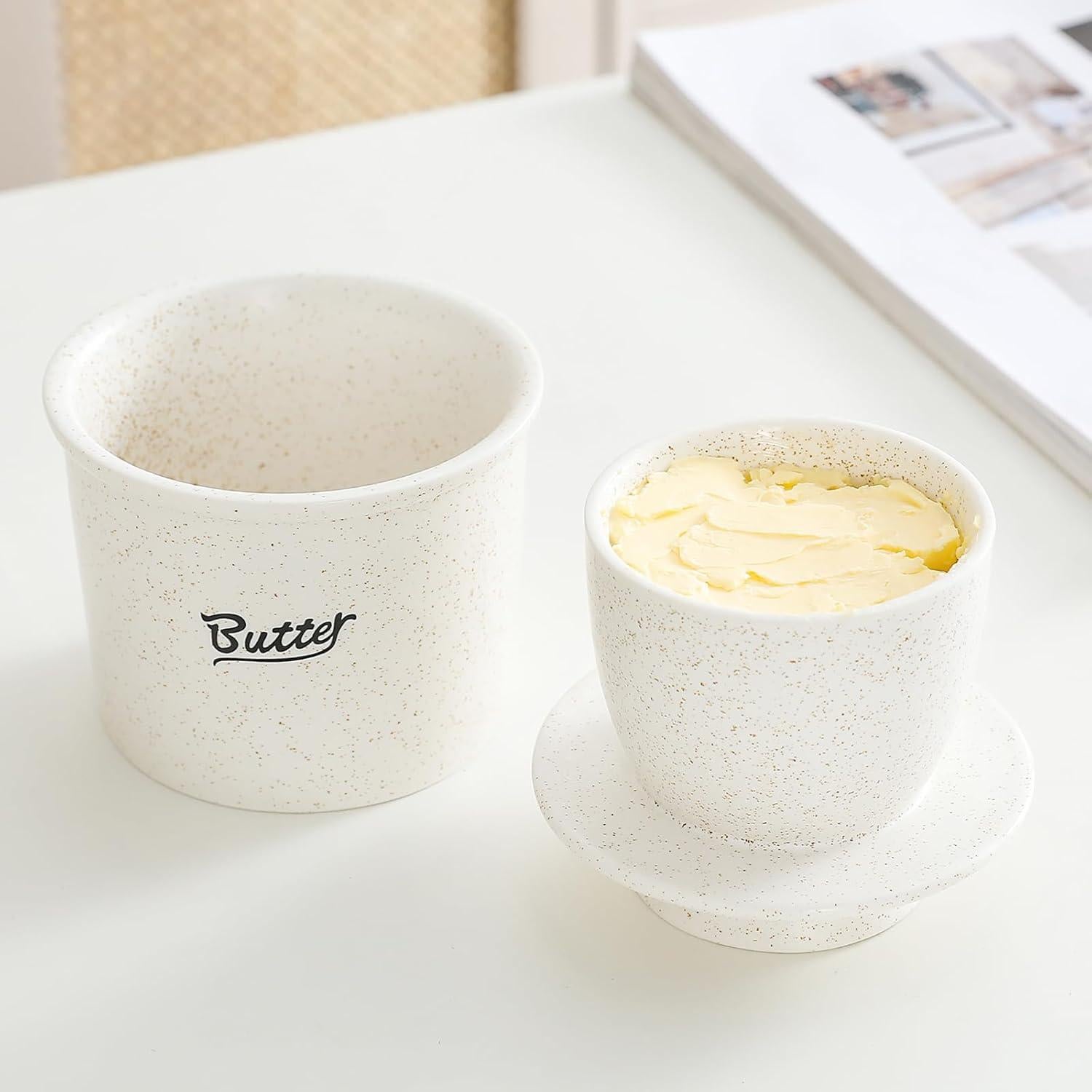 Crock de Mantequilla Pexguka Blanco con Tapa y Sello de Agua