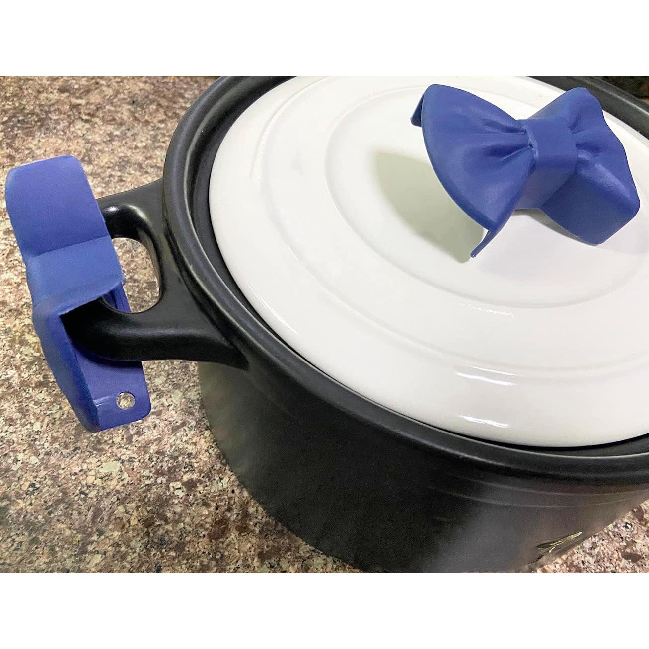 Bow Tie Silicone Heat Insulator Clip, Mini Oven Mitt, Finger Guard Pot Holder, Kitchen Cooking Gloves,Silicone Pinch Holder (Blue)