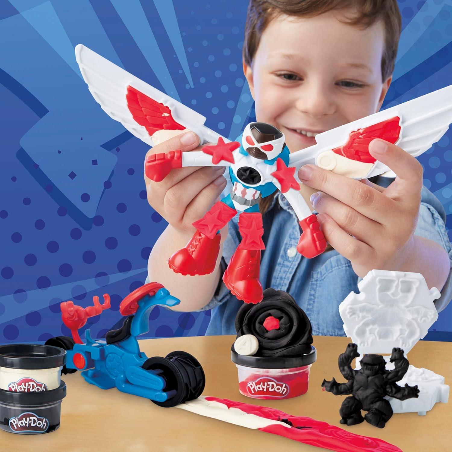 Play-Doh Capitán América Moto-Cortador con Figura y Accesorios
