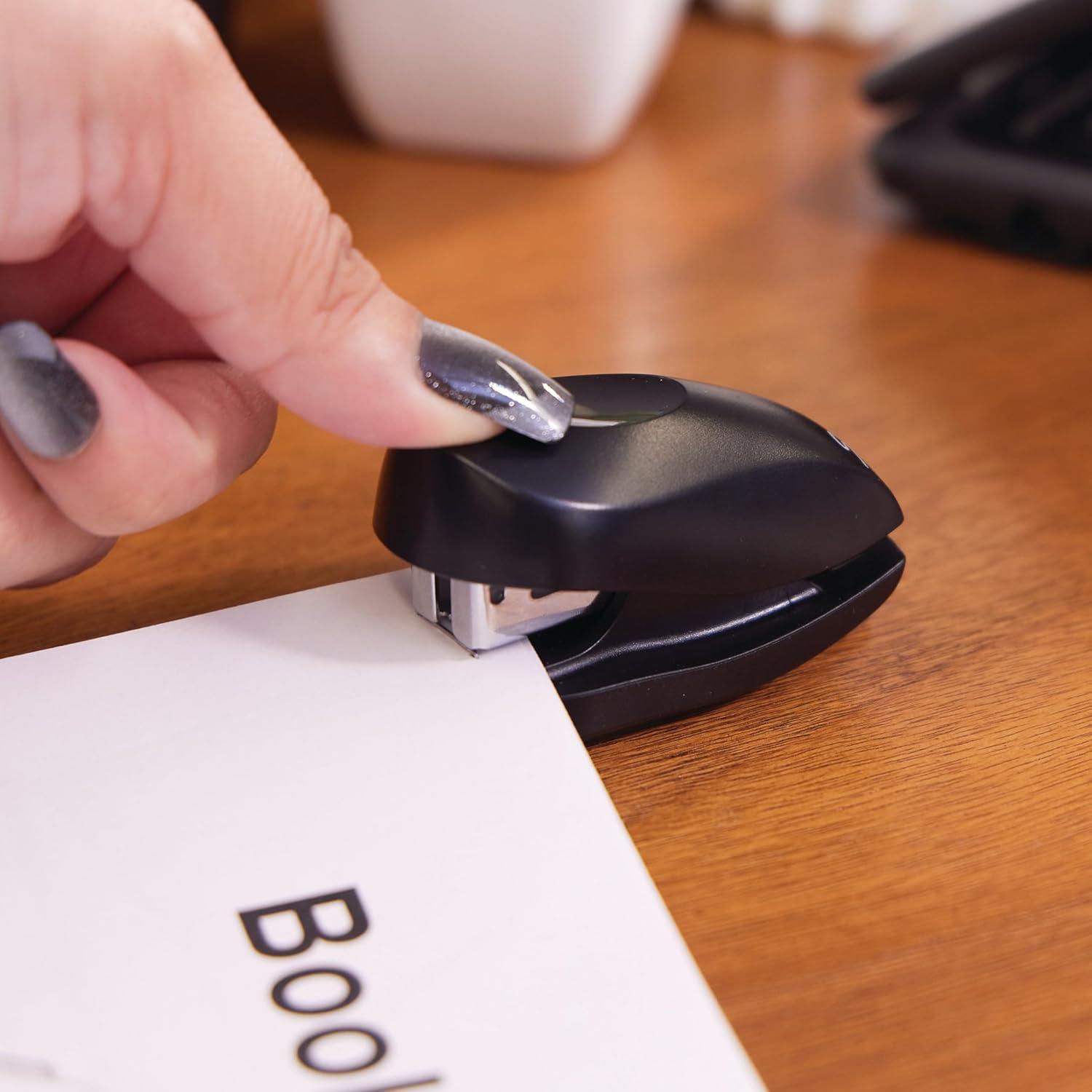 Grapadora Mini Swingline Tot Negra, 12 Hojas, 1000 Grapas