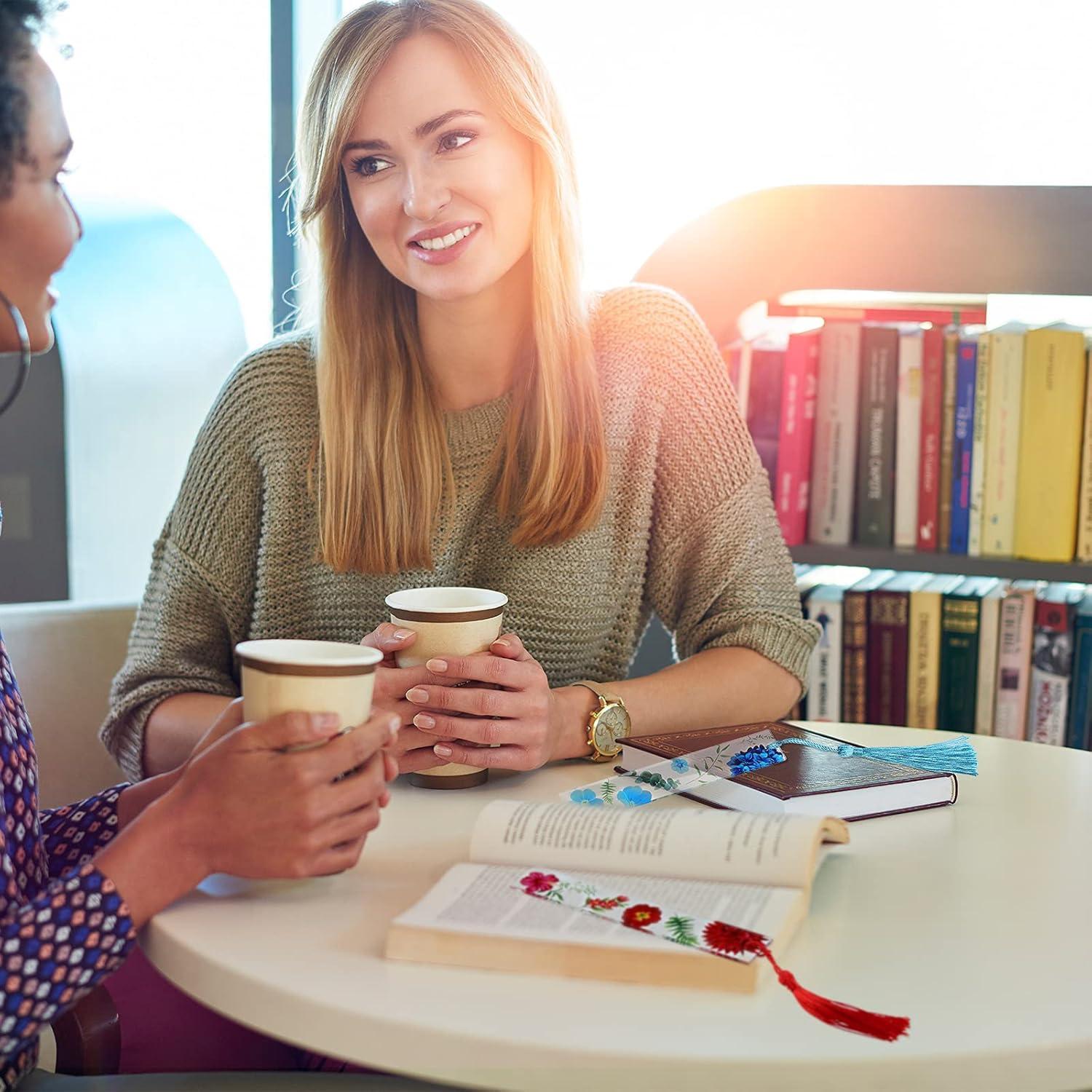 Marcadores de Libro Acrílicos Outus - 8 Estilos con Flores y Borlas