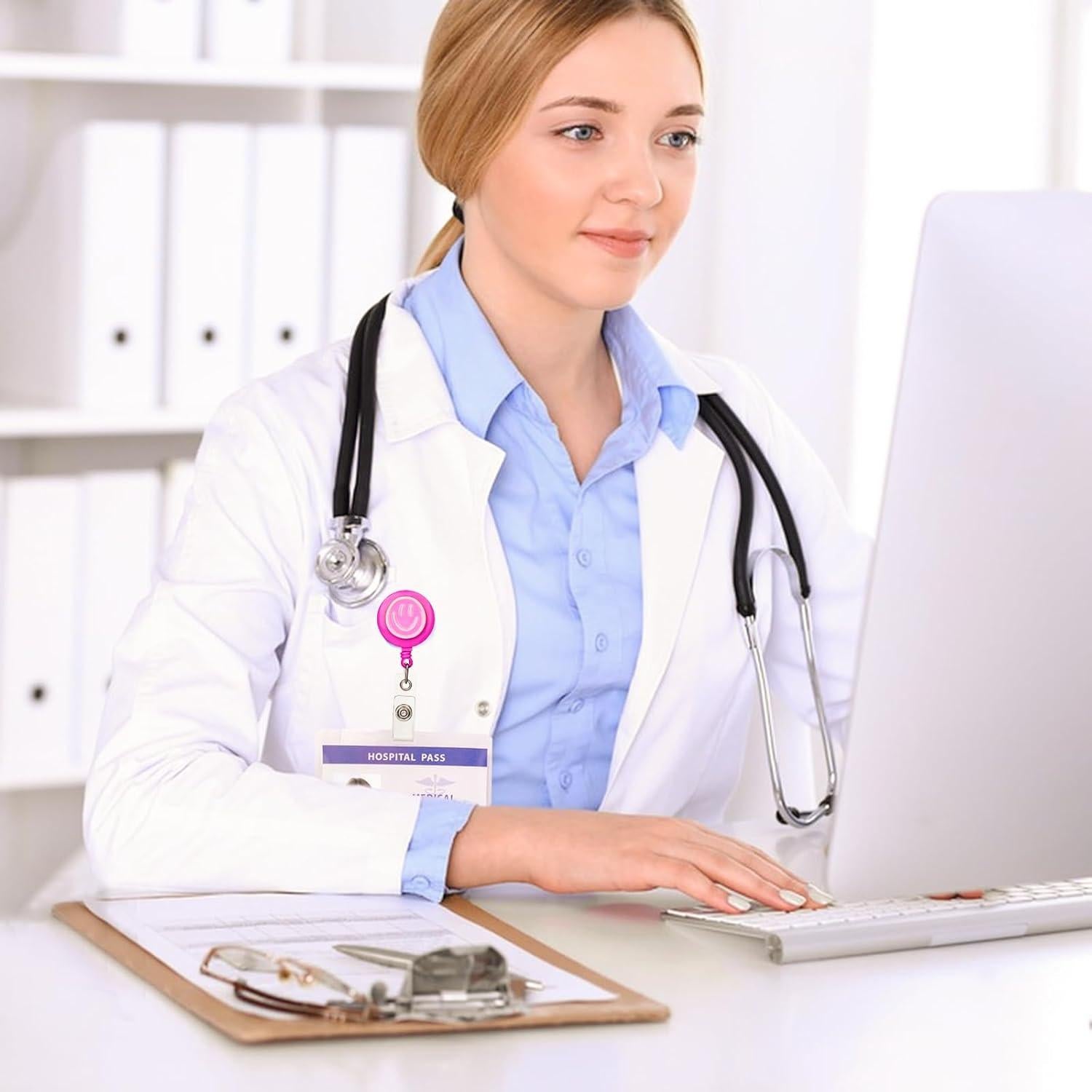 6 Sujetadores de Insignias Coloridos Eunoir con Clip Retráctil