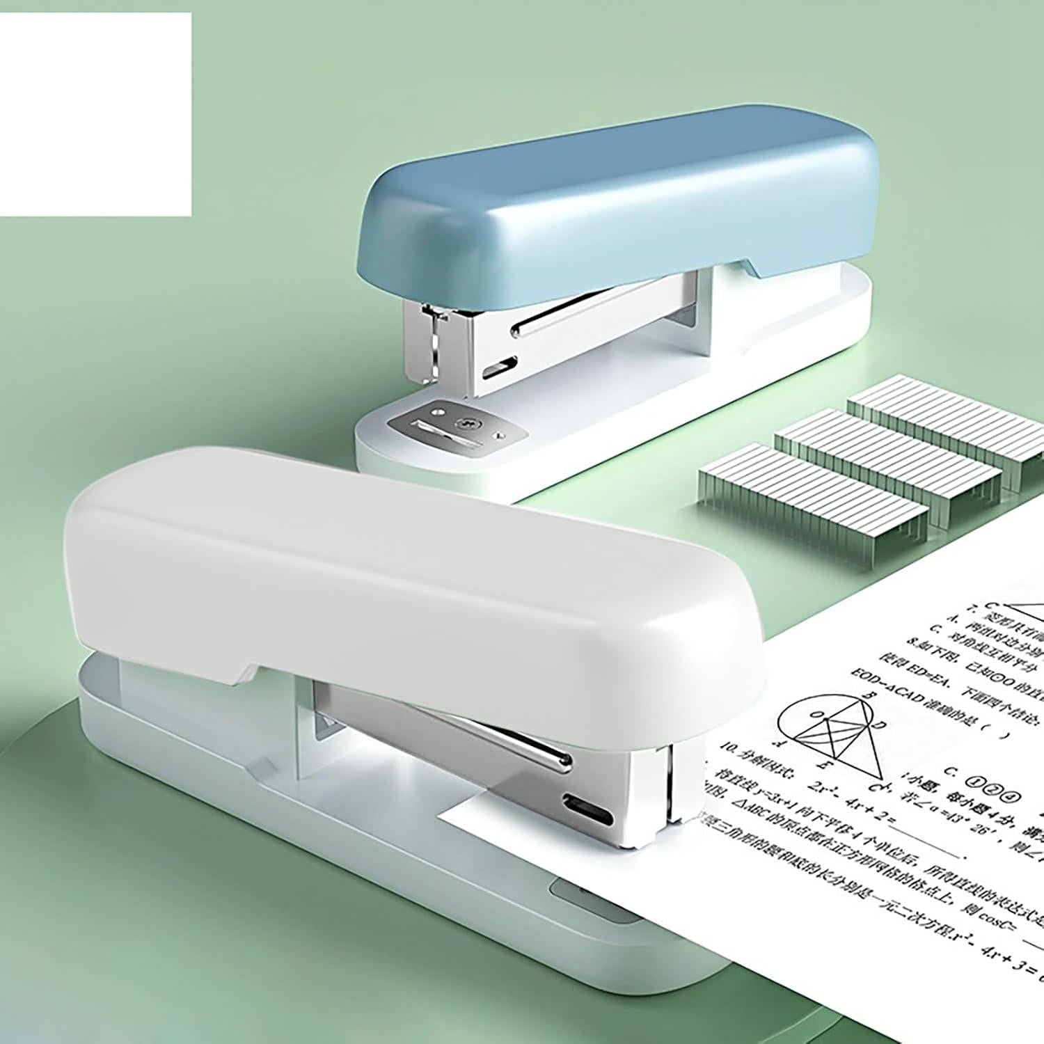 Grapadora de Escritorio YIKANGHENG Blanca 20 Hojas 10.67 cm