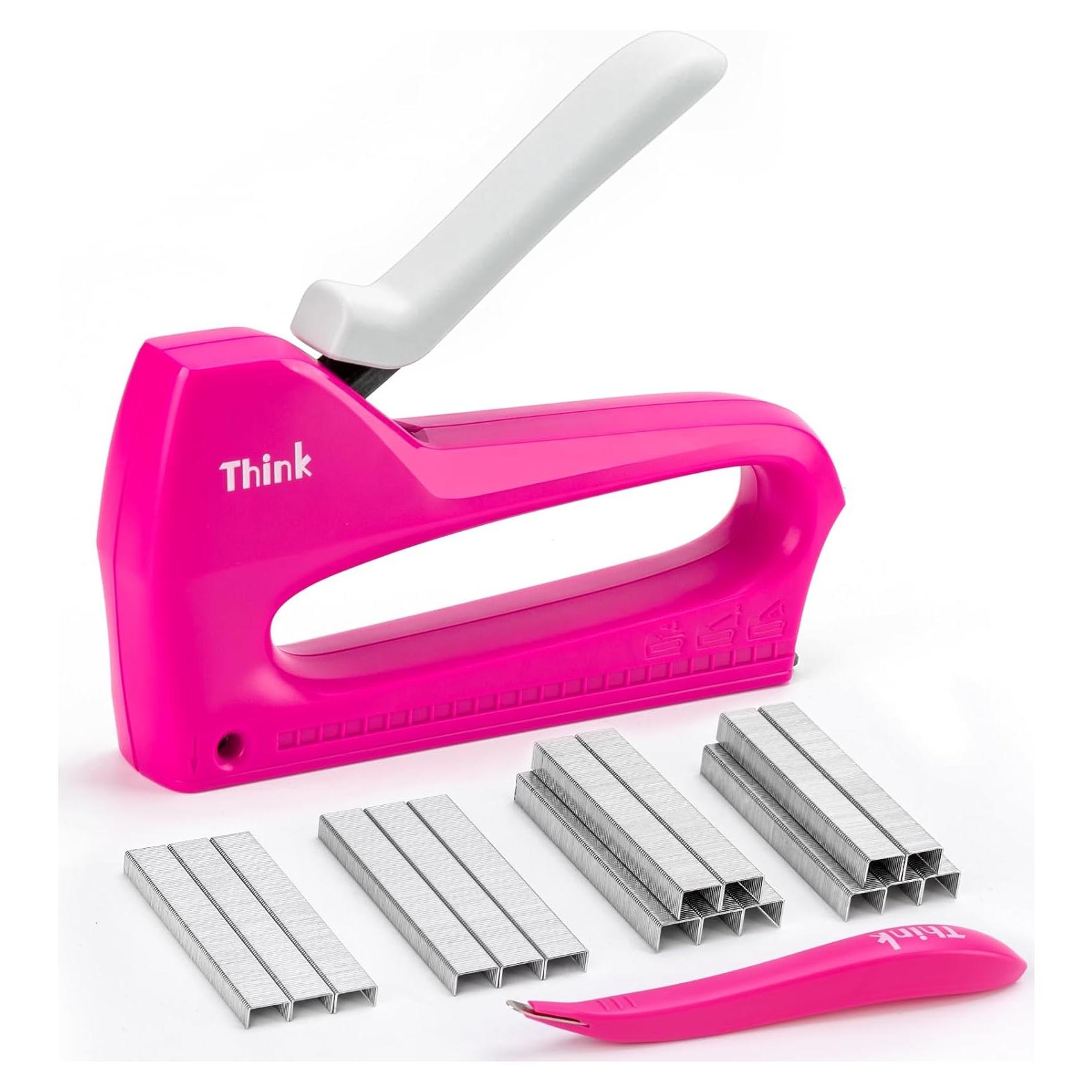 Grapadora de Uso Ligero Rosa ThinkLearn TL1081 con 1600 Grapas