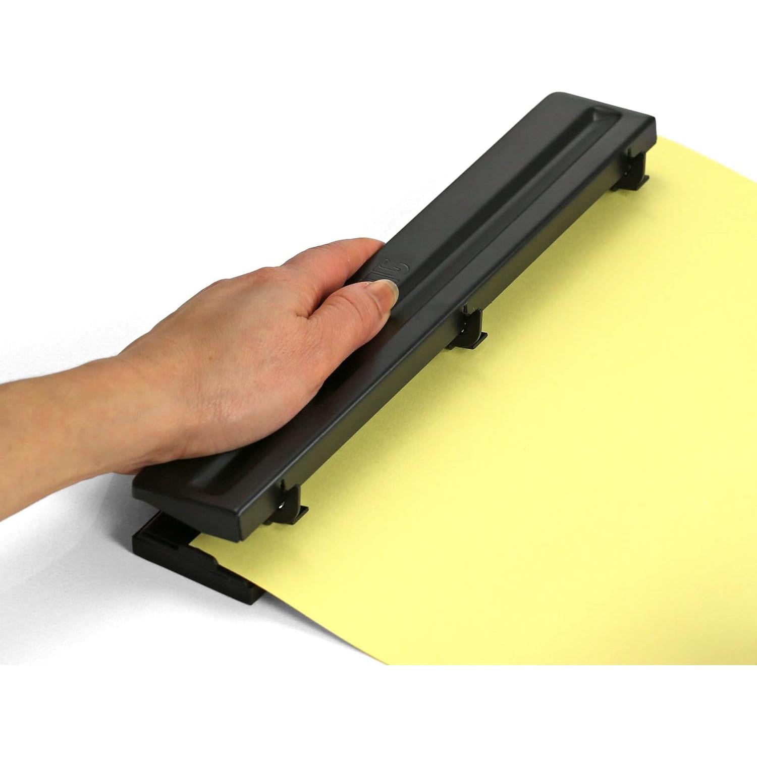 Perforadora Estándar Officemate 3 Agujeros Negra 8 Hojas