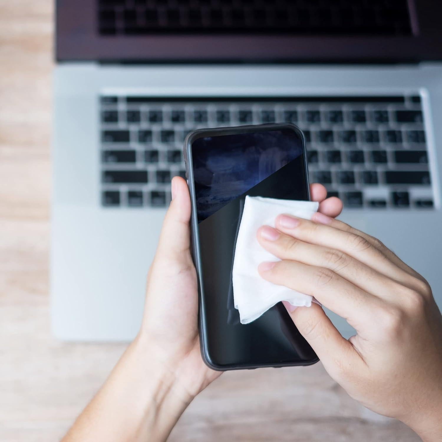 Toallitas Limpiadoras de Pantallas Monster 70 Unidades