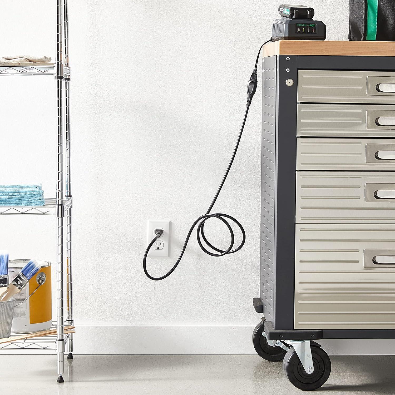 Cable de Extensión Amazon Basics 1.83 m 13A Negro