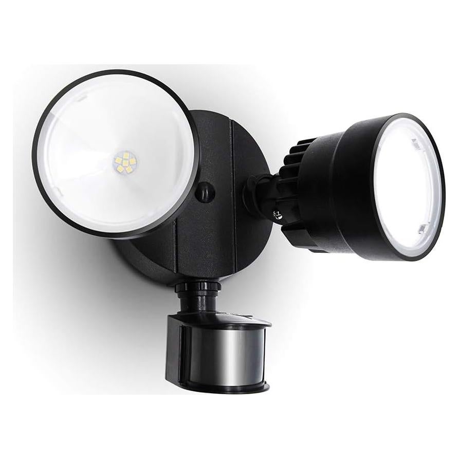 Luz de Inundación LED LUTEC P6221B-PIR24 2000 Lúmenes 18W