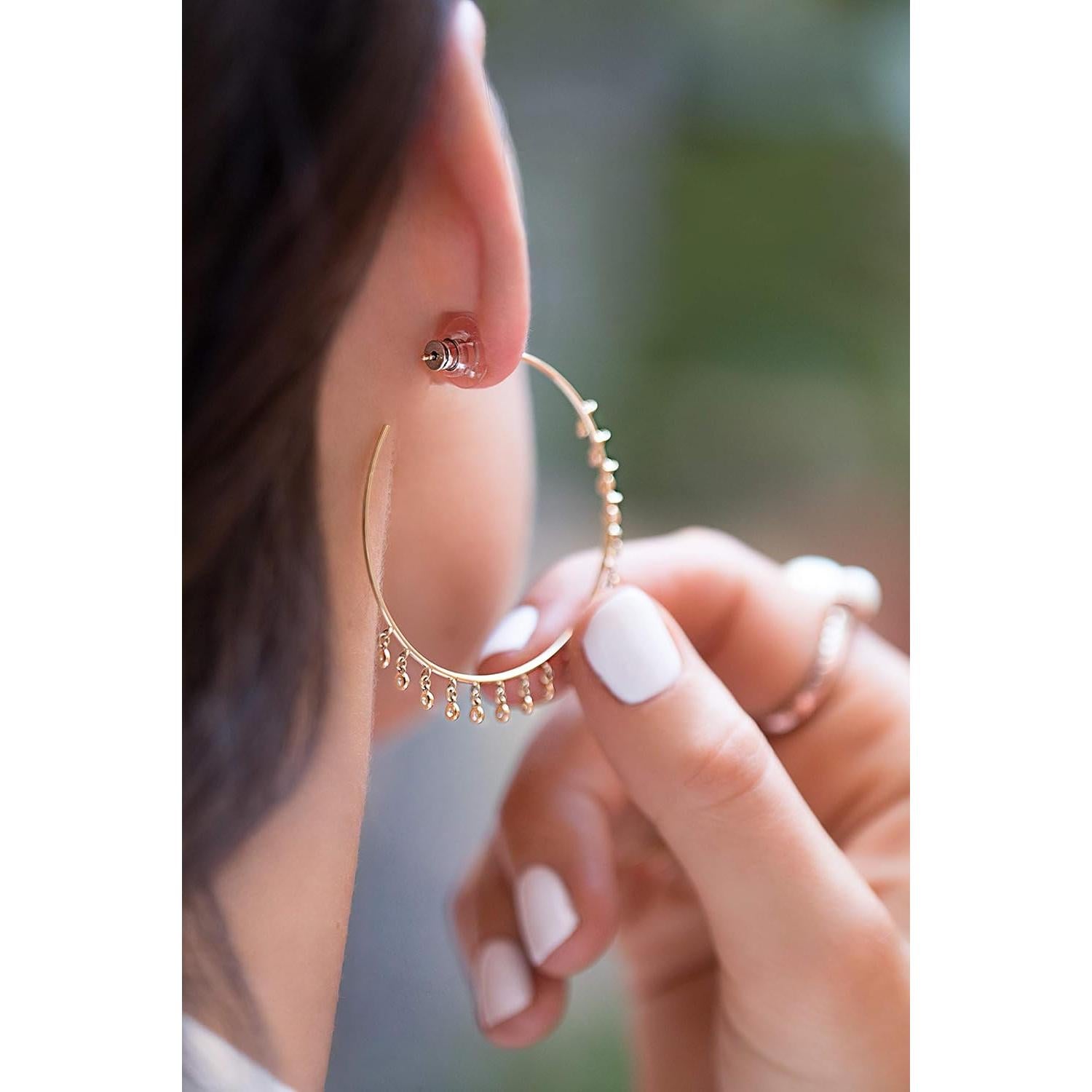 Cierre de Aretes Chrysmela Platino con Disco Hipoalergénico