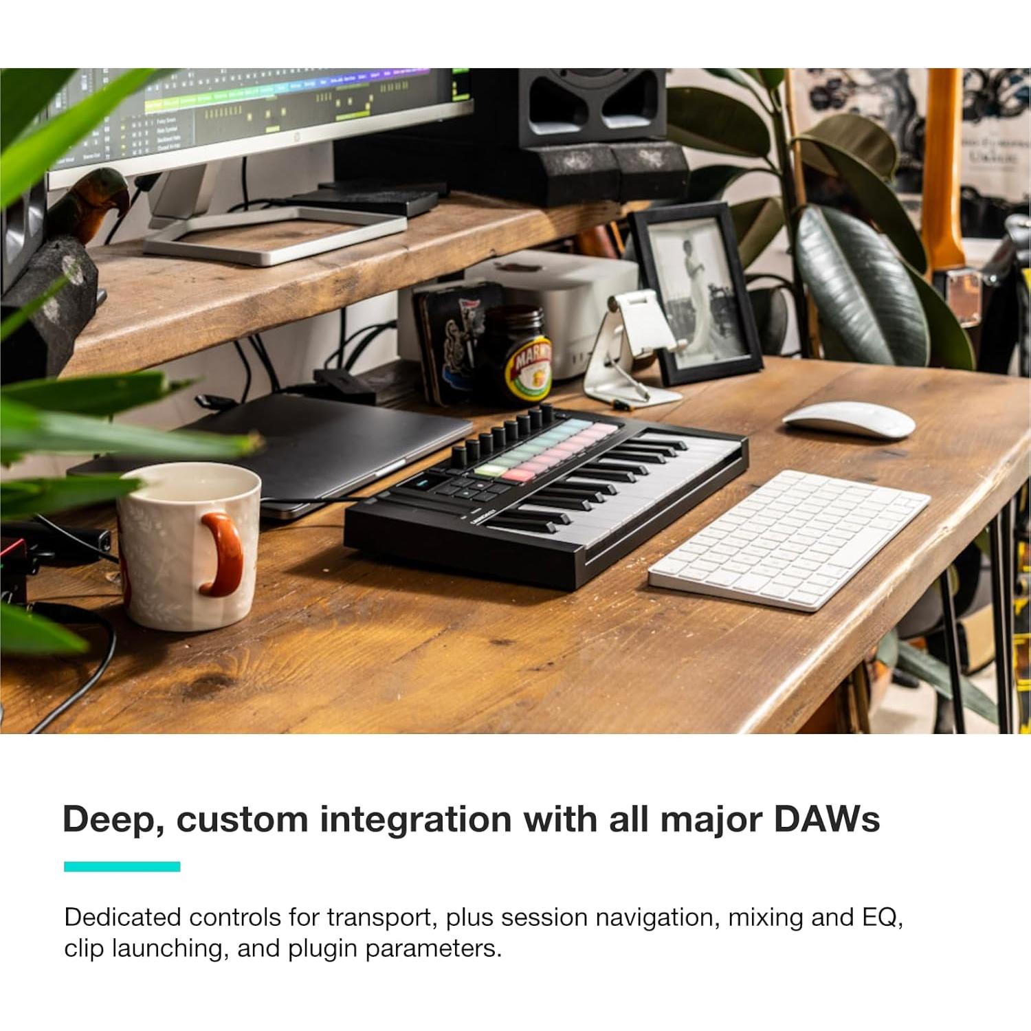 Teclado Controlador MIDI Novation Launchkey Mini 25 MK4 USB