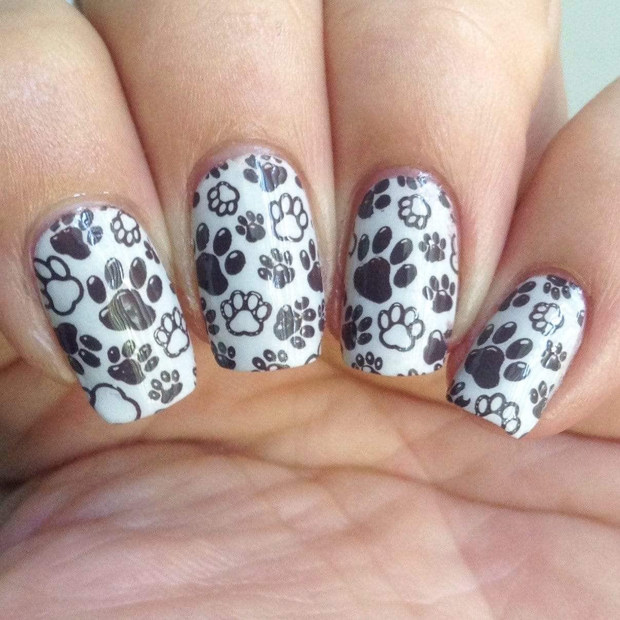 Placa de Estampado de Uñas Maniology Puppy Love 6.1x11.9cm