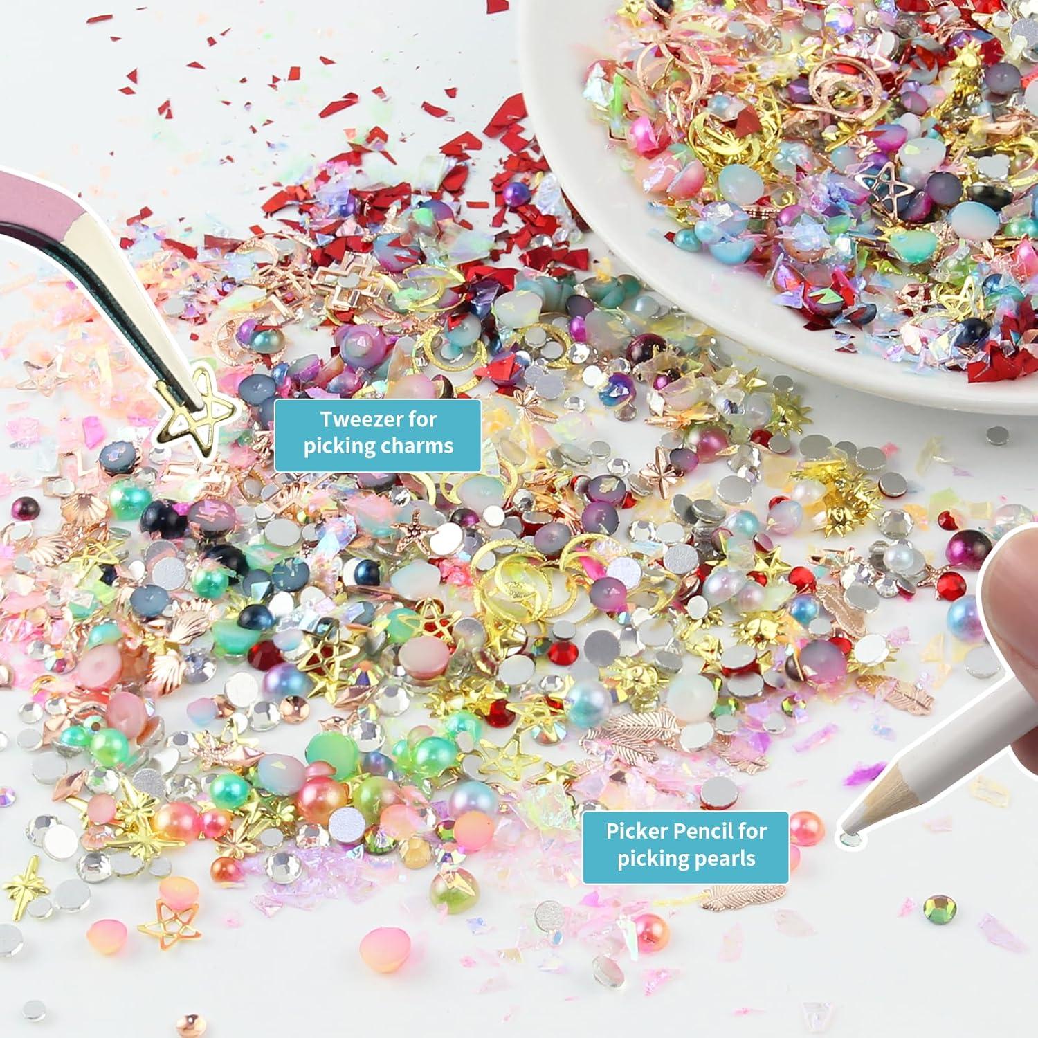 Kit de Studs para Uñas Artdone - 6 Cajas Multicolor y 15 Hojas de Pegatinas Doradas