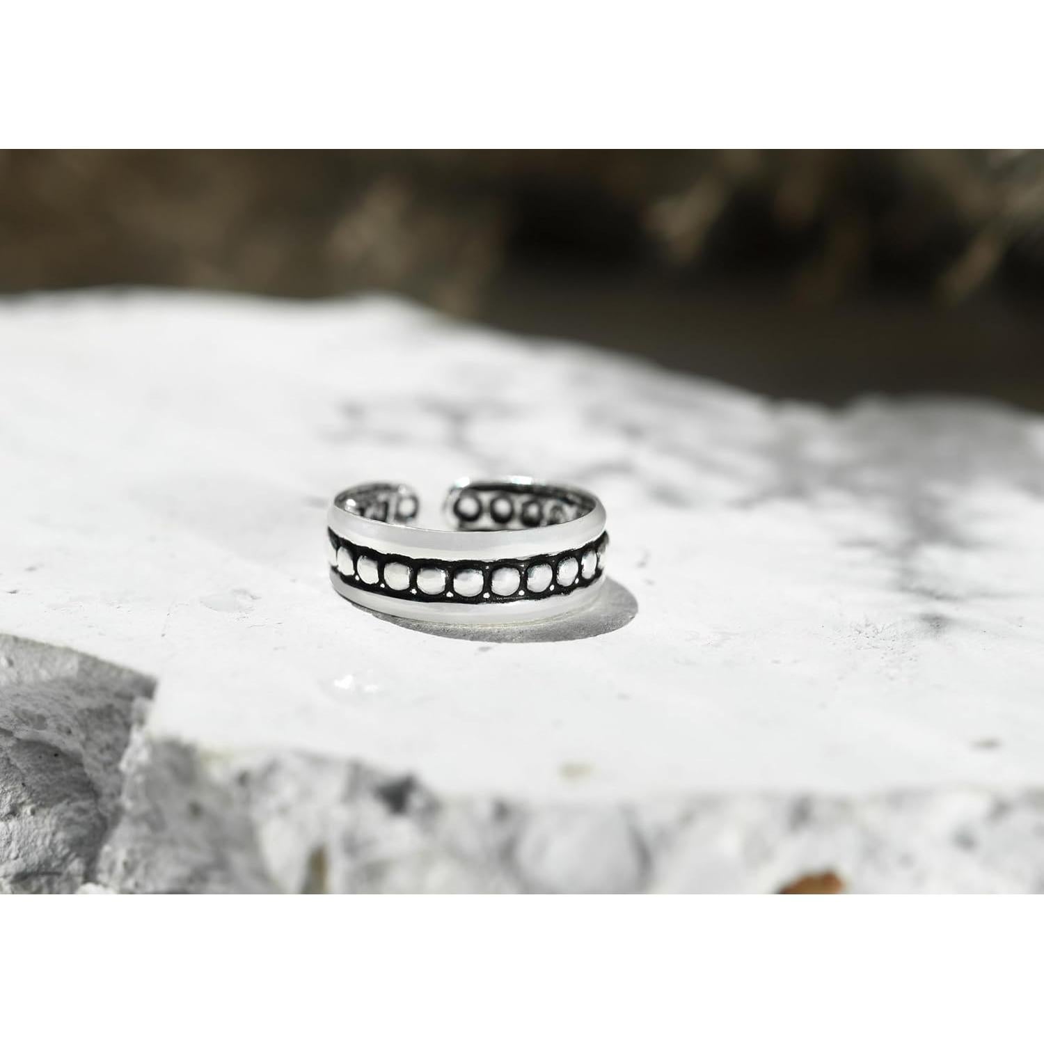 Anillo de Plata de Ley AeraVida Bohemio Ajustable 5mm