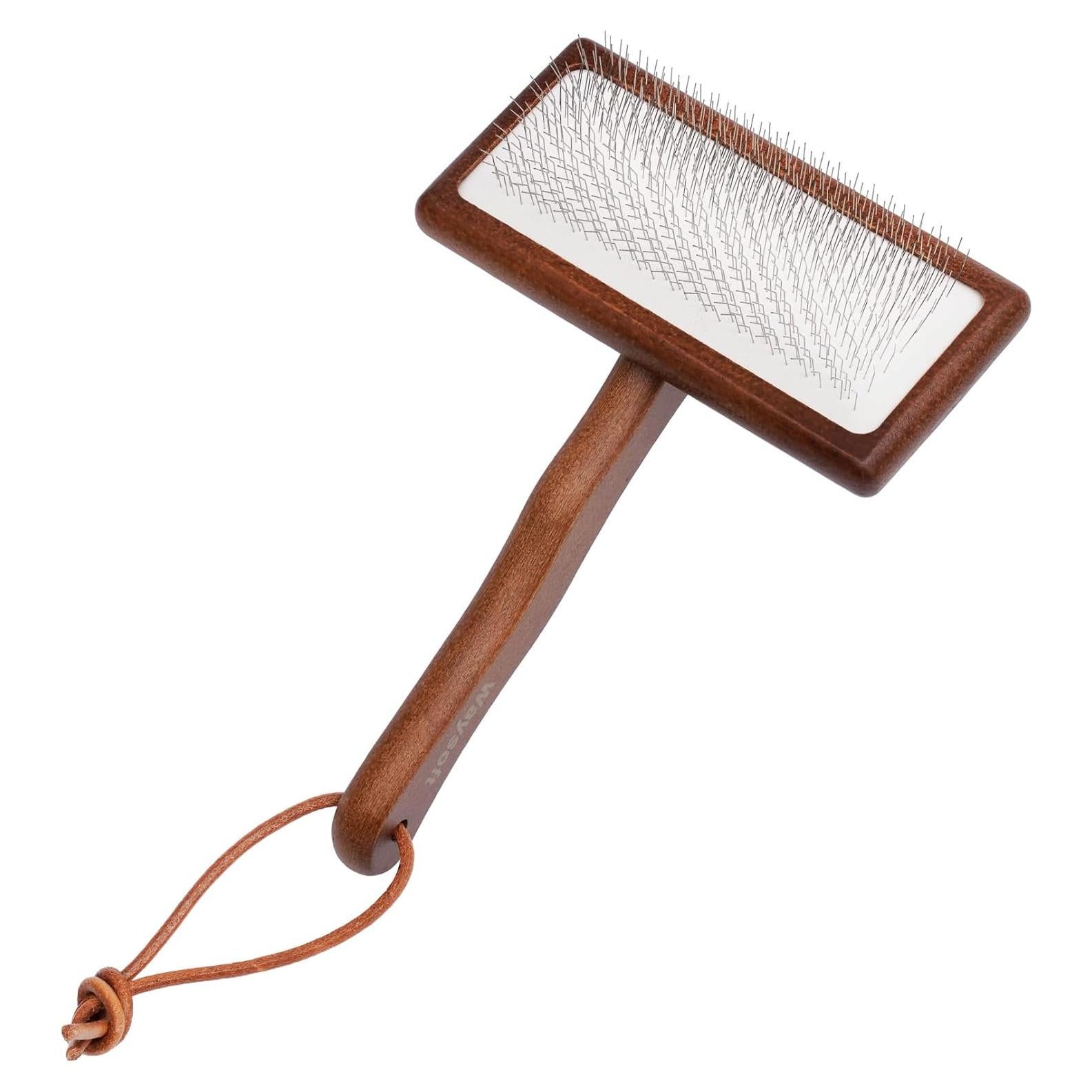 Cepillo para Alfombras de Piel de Oveja WaySoft con Mango de Madera