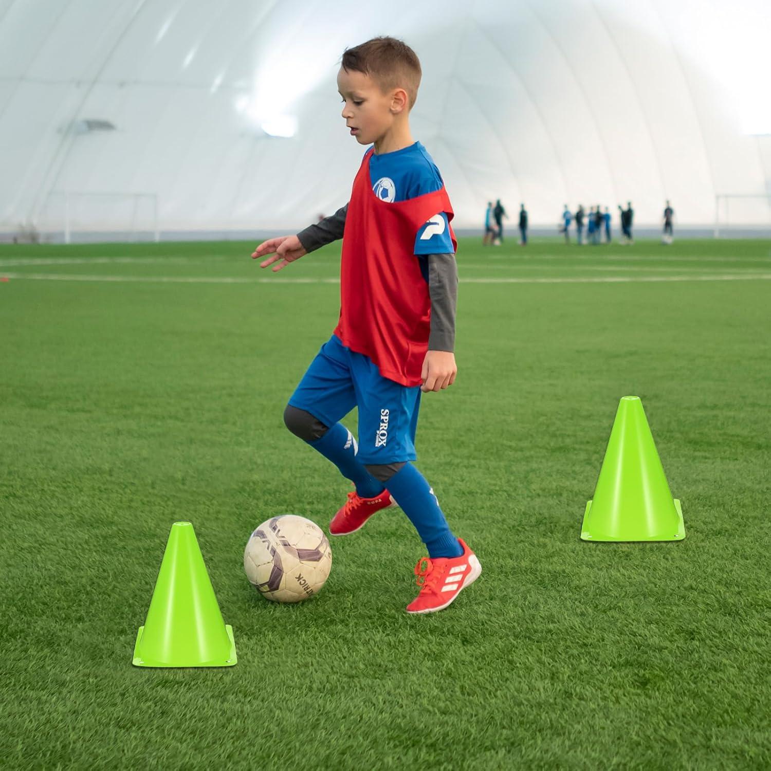 Paquete de 30 conos de tráfico MAQUITA 18x13 cm verde